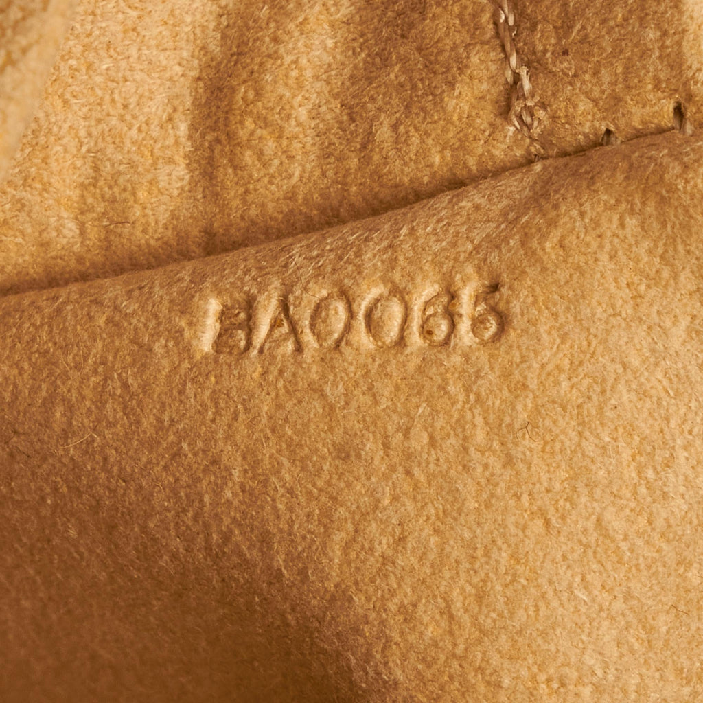 Louis Vuitton Monogram Manhattan GM (SHG-uqyAGm)