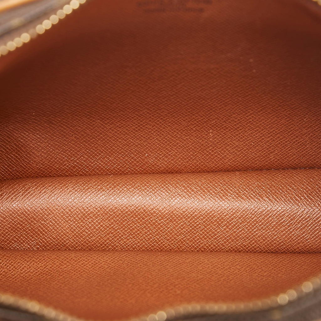 Louis Vuitton Monogram Marly Dragonne PM (SHG-fM9fsU)
