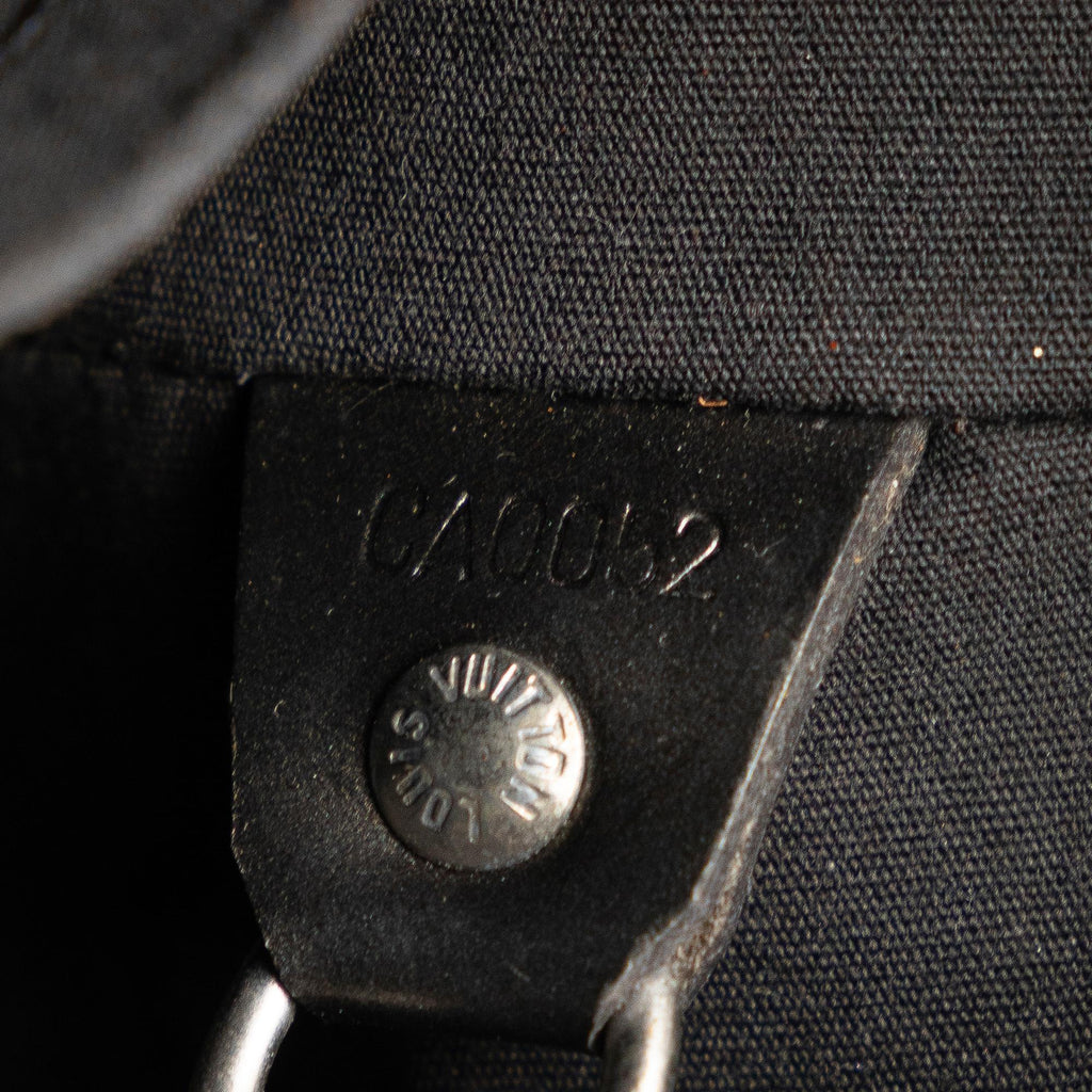 Louis Vuitton Monogram Mat Alston (SHG-izF6Ko)
