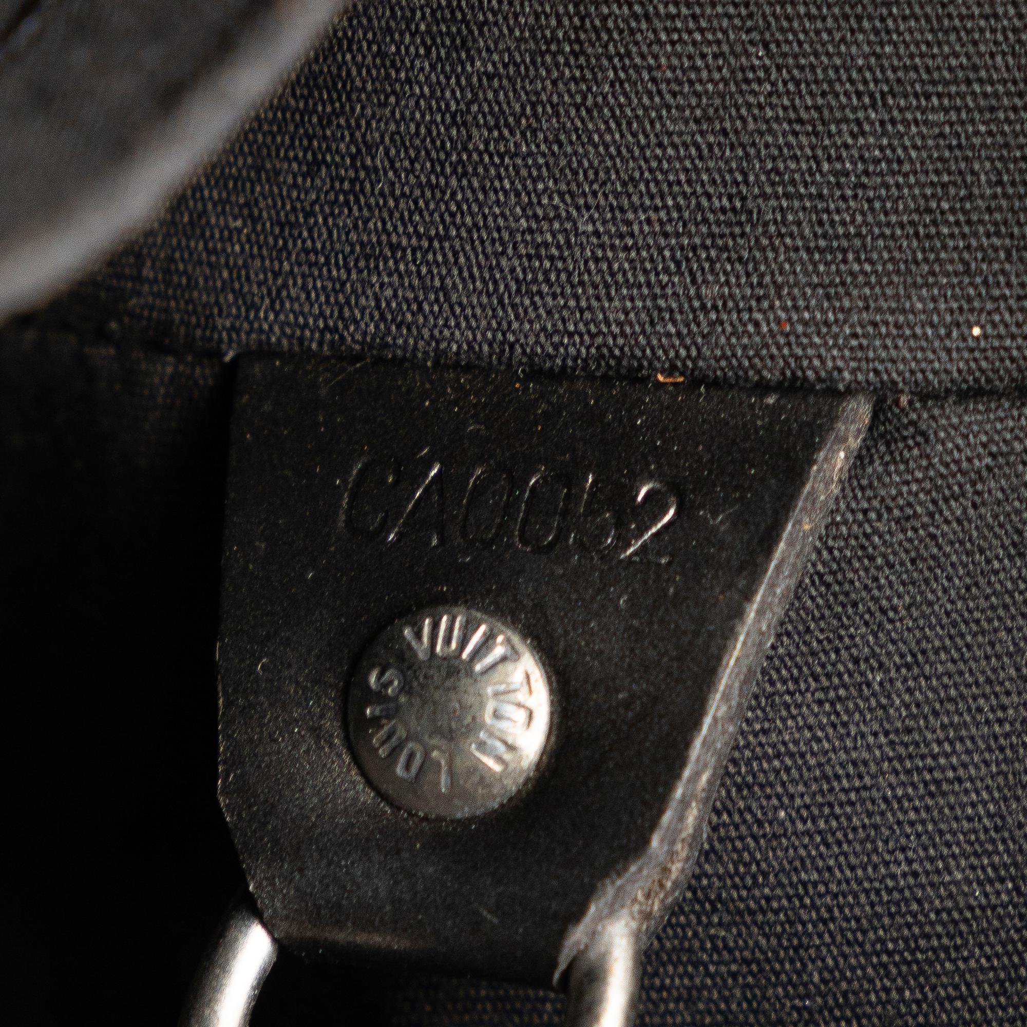 Louis Vuitton Monogram Mat Alston (SHG-izF6Ko)