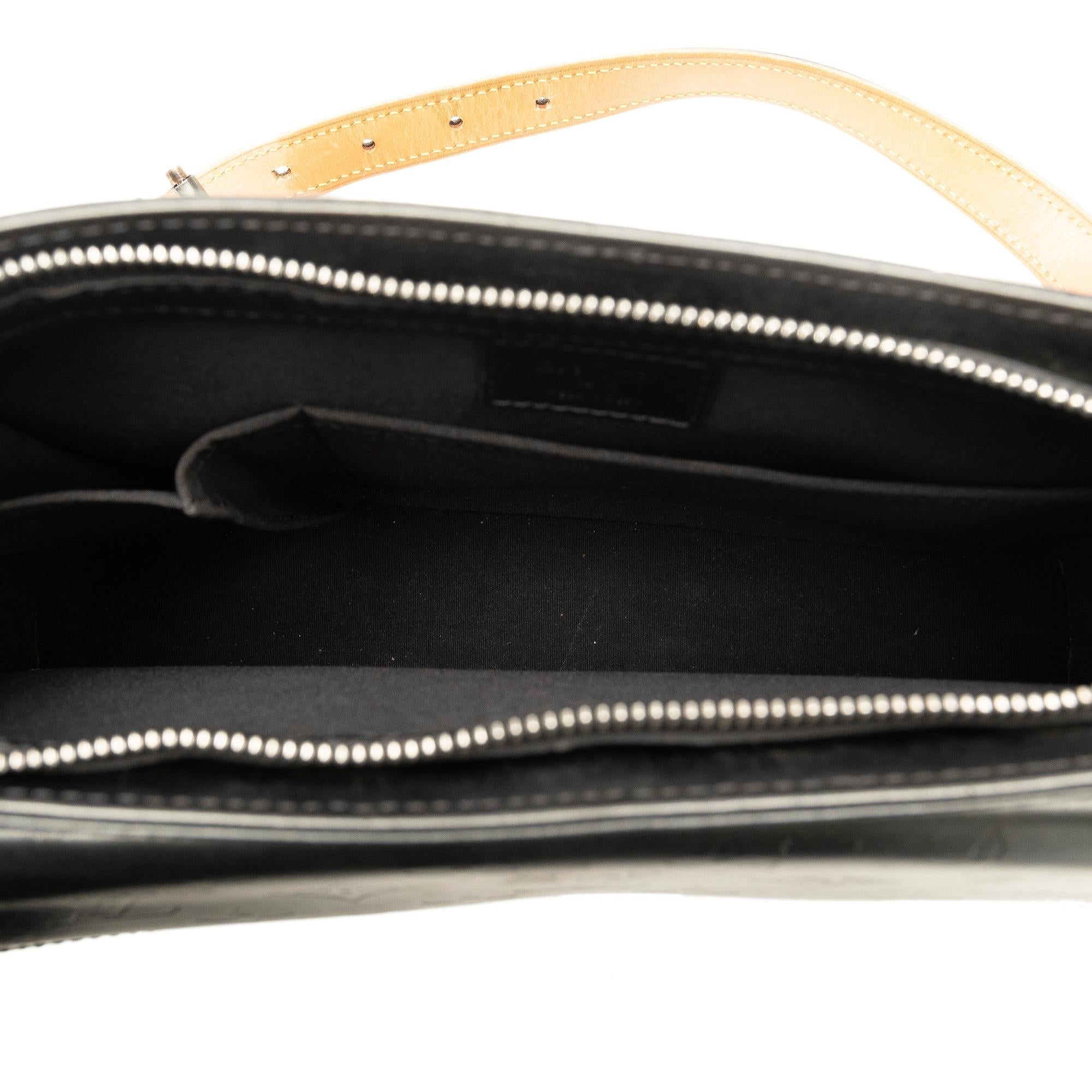 Louis Vuitton Monogram Mat Alston (SHG-izF6Ko)