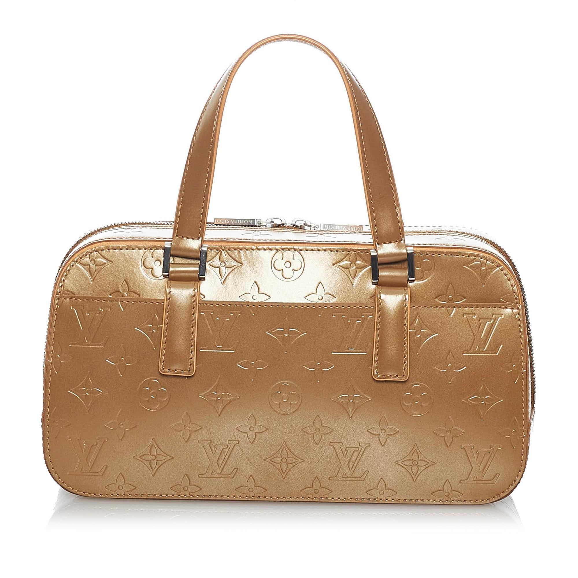 Louis Vuitton Monogram Mat Shelton (SHG-29785)
