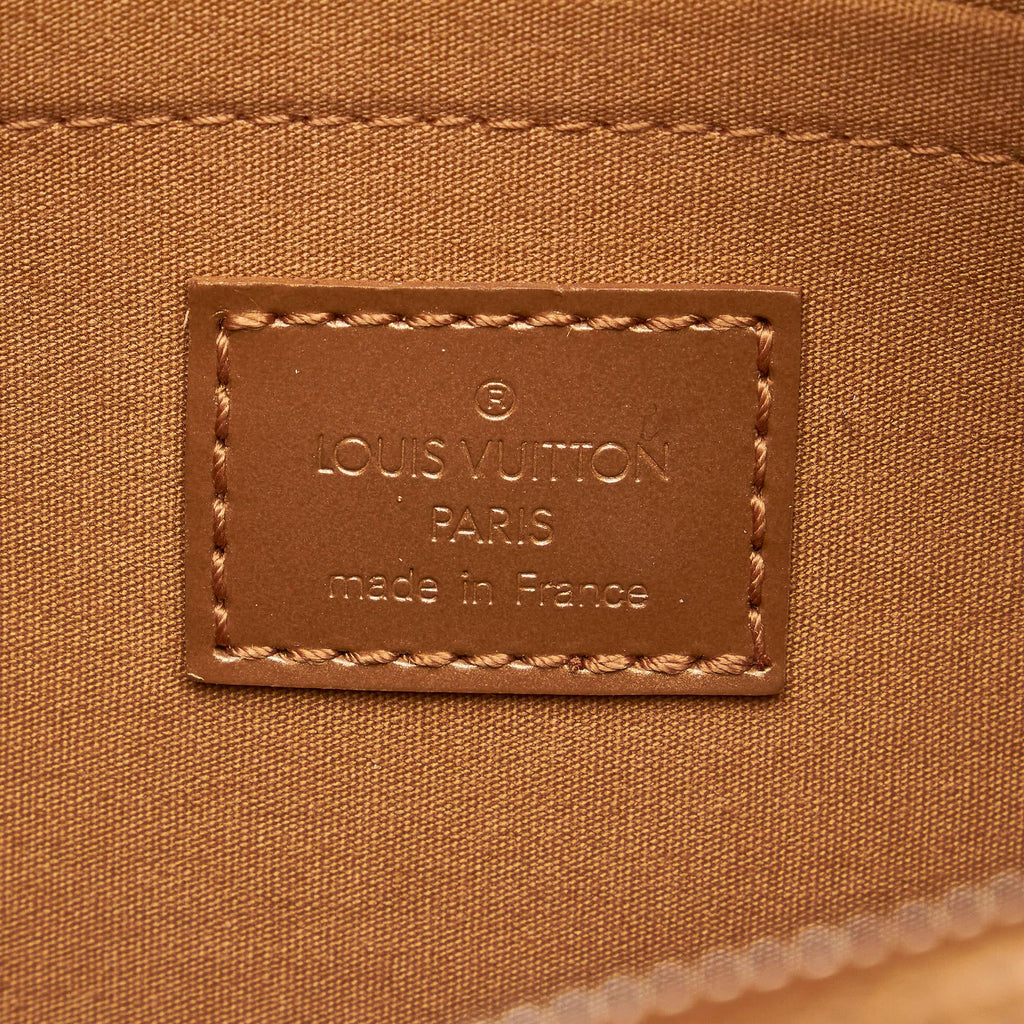 Louis Vuitton Monogram Mat Shelton (SHG-29785)