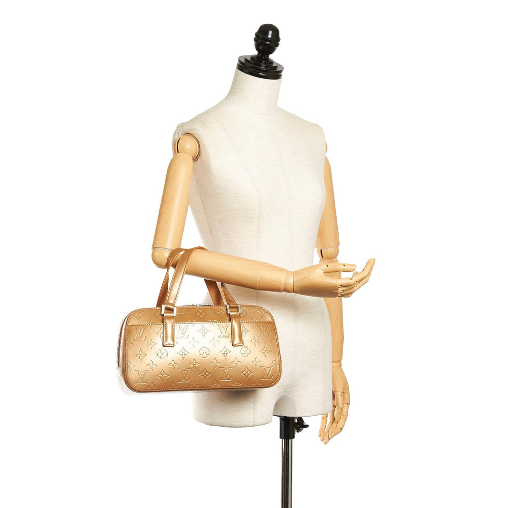 Louis Vuitton Monogram Mat Shelton (SHG-34305)