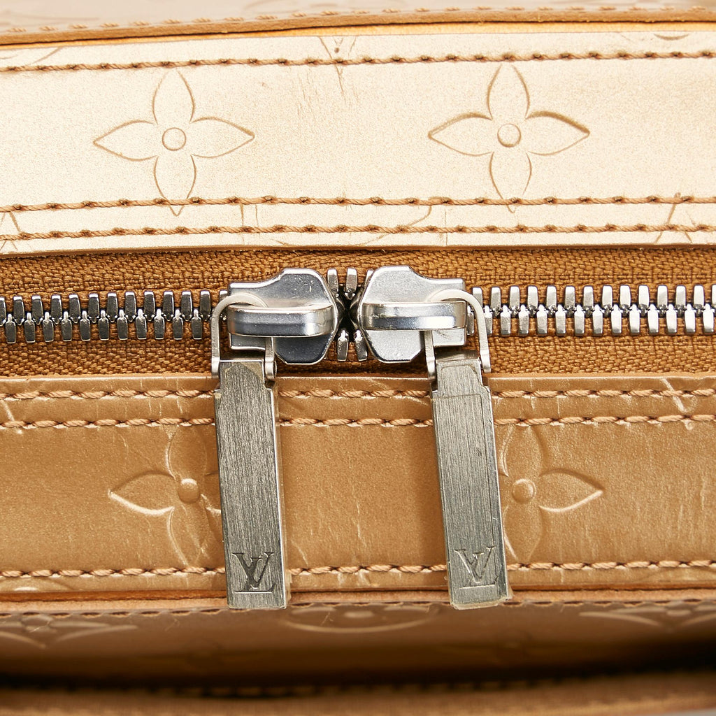Louis Vuitton Monogram Mat Shelton (SHG-HZxi4v)
