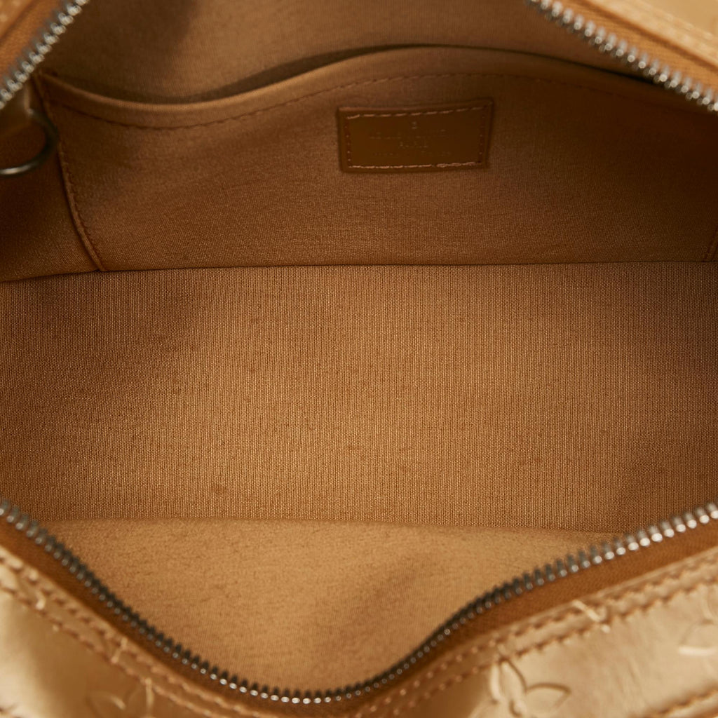 Louis Vuitton Monogram Mat Shelton (SHG-HZxi4v)