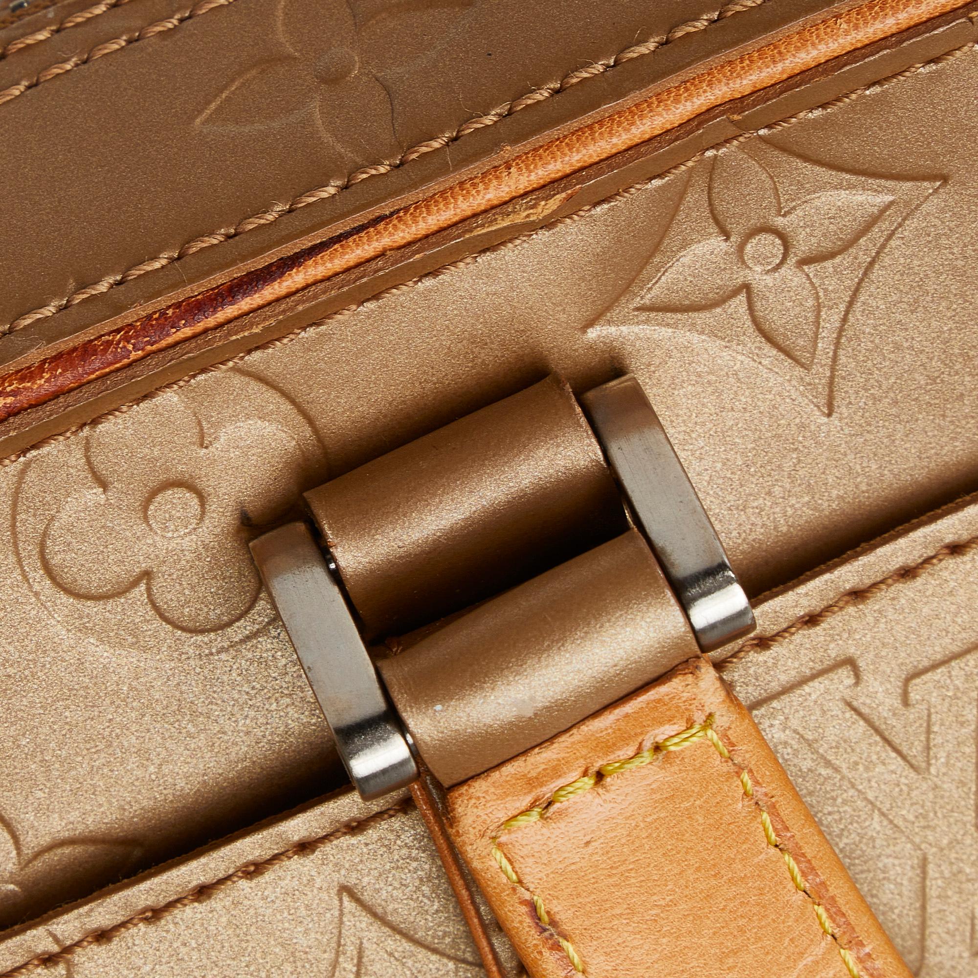Louis Vuitton Monogram Mat Shelton (SHG-7zoHnr)