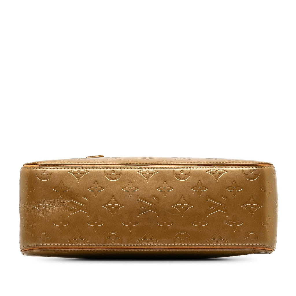 Louis Vuitton Monogram Mat Shelton (SHG-VtubuP)