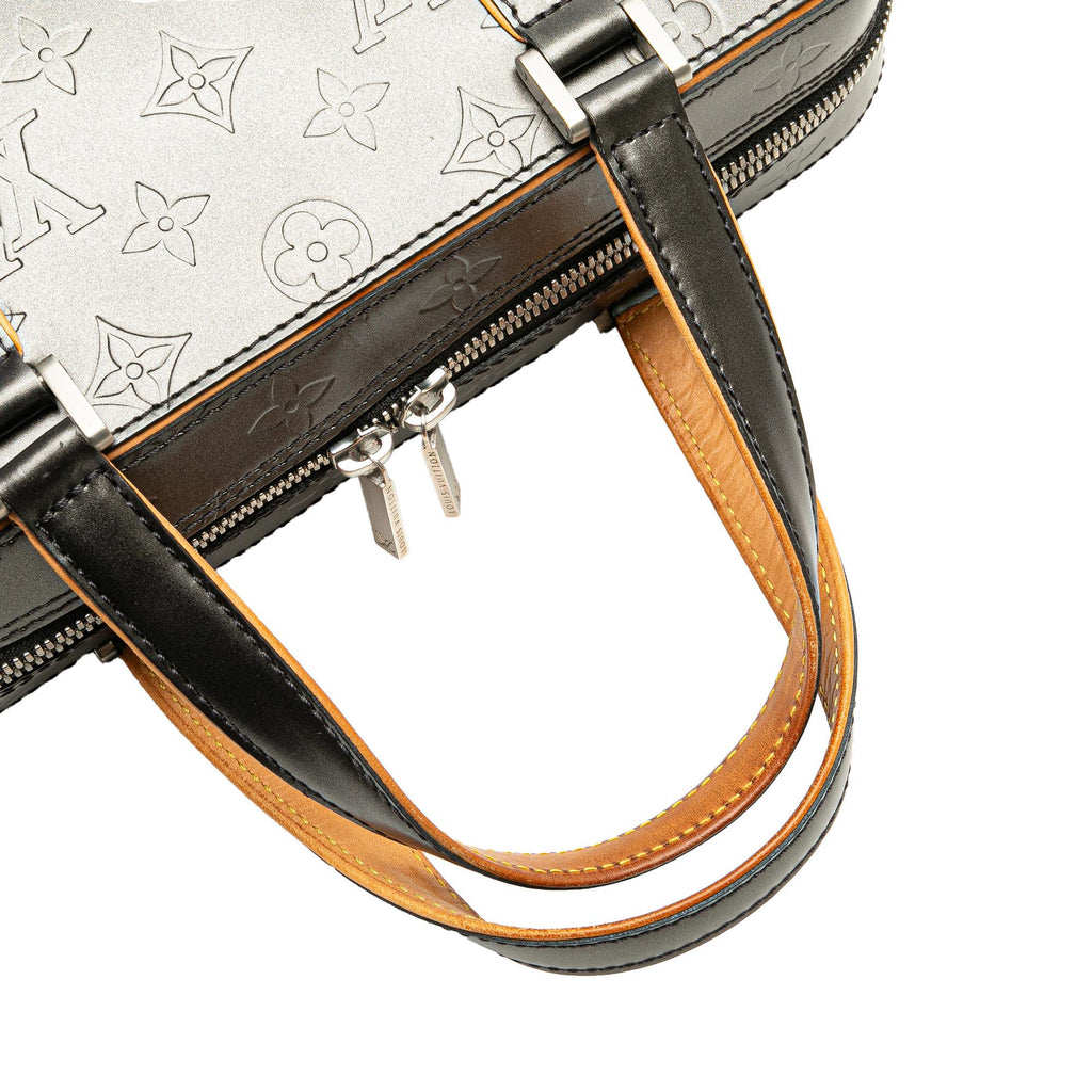 Louis Vuitton Monogram Mat Shelton (SHG-dE5A3H)