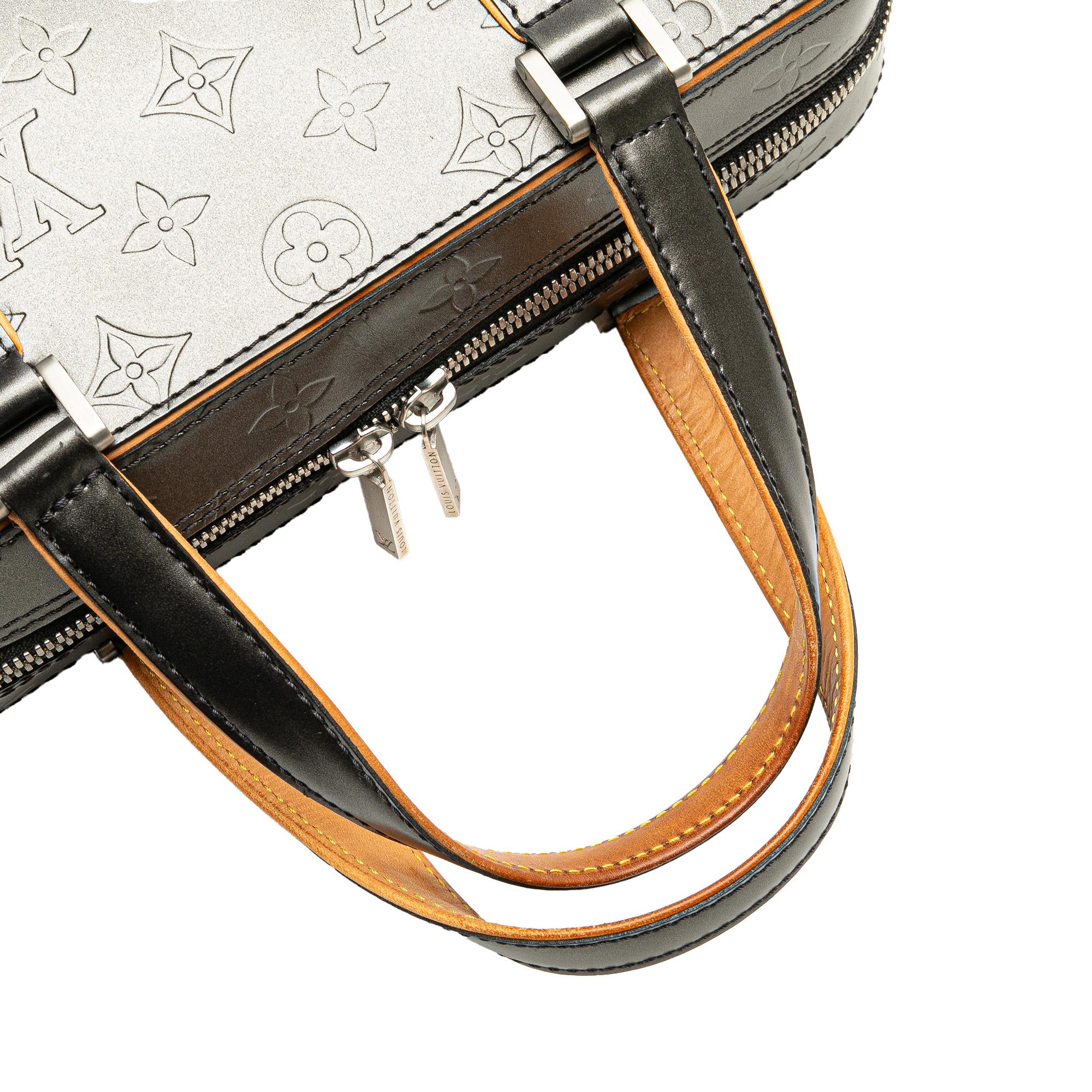 Louis Vuitton Monogram Mat Shelton (SHG-dE5A3H)