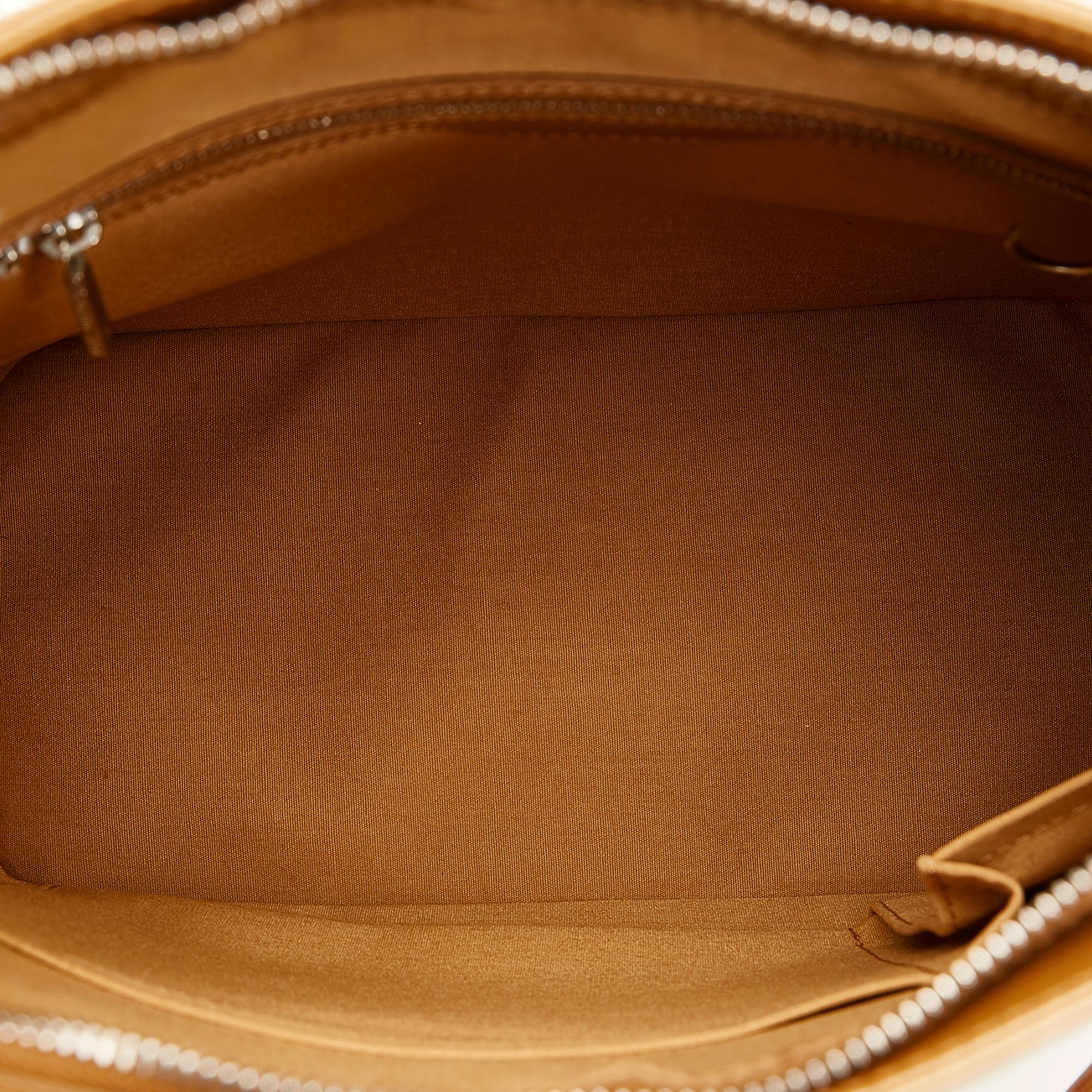 Louis Vuitton Monogram Mat Stockton (SHG-Ldw0Ib)
