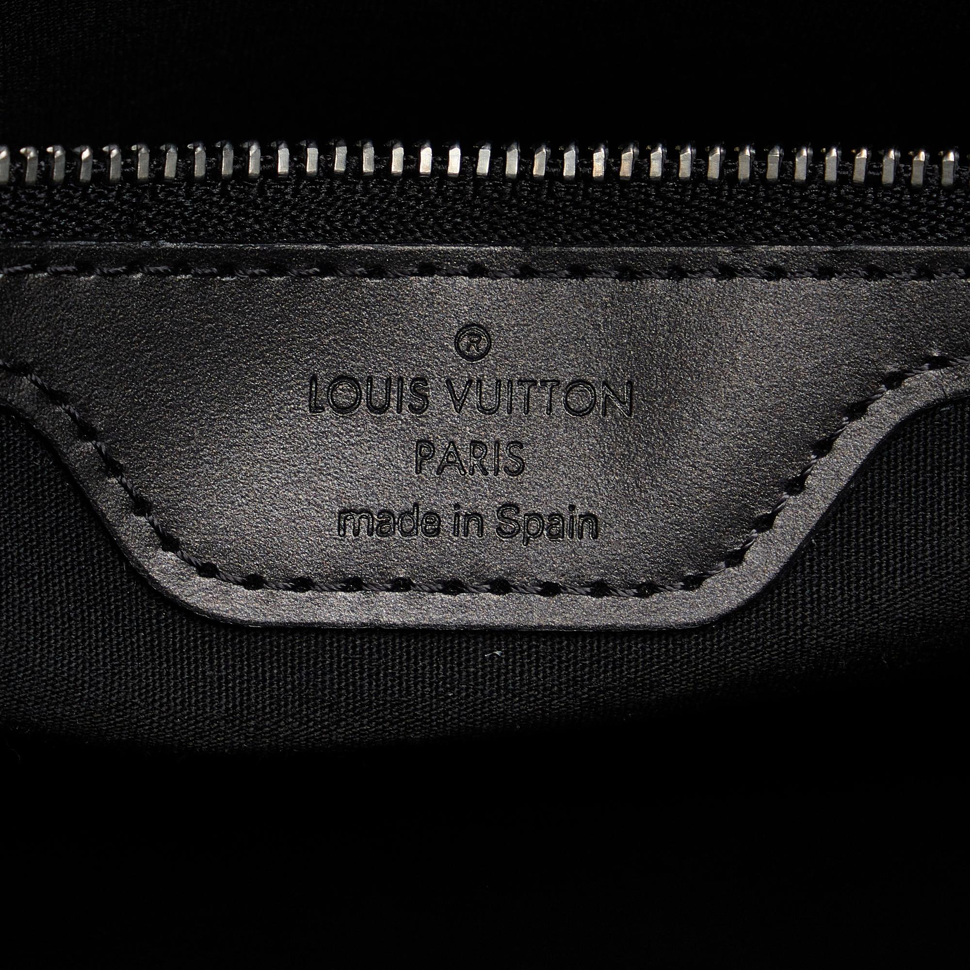 Louis Vuitton Monogram Mat Stockton (SHG-UDP8mU)