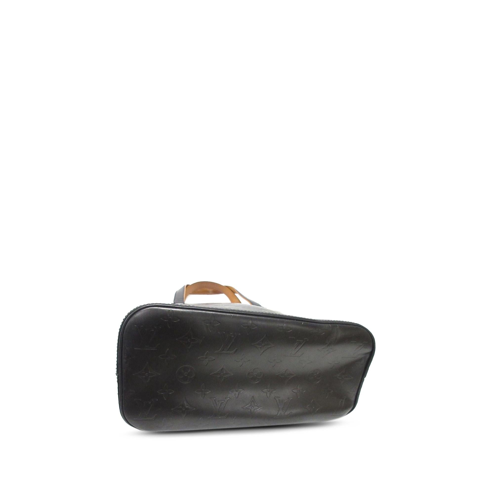 Louis Vuitton Monogram Mat Stockton (SHG-gOVpxy)