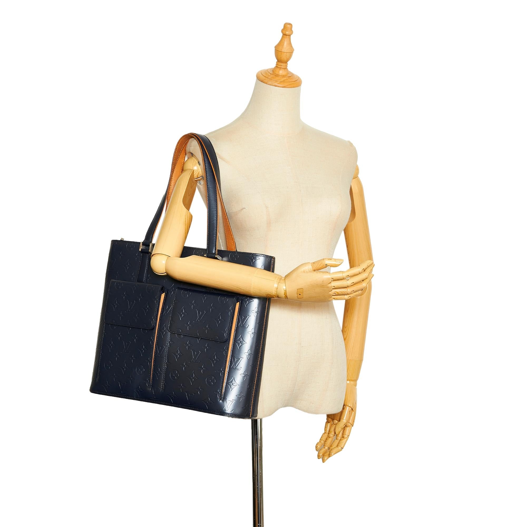 Louis Vuitton Monogram Mat Wilwood (SHG-2HHLYM)