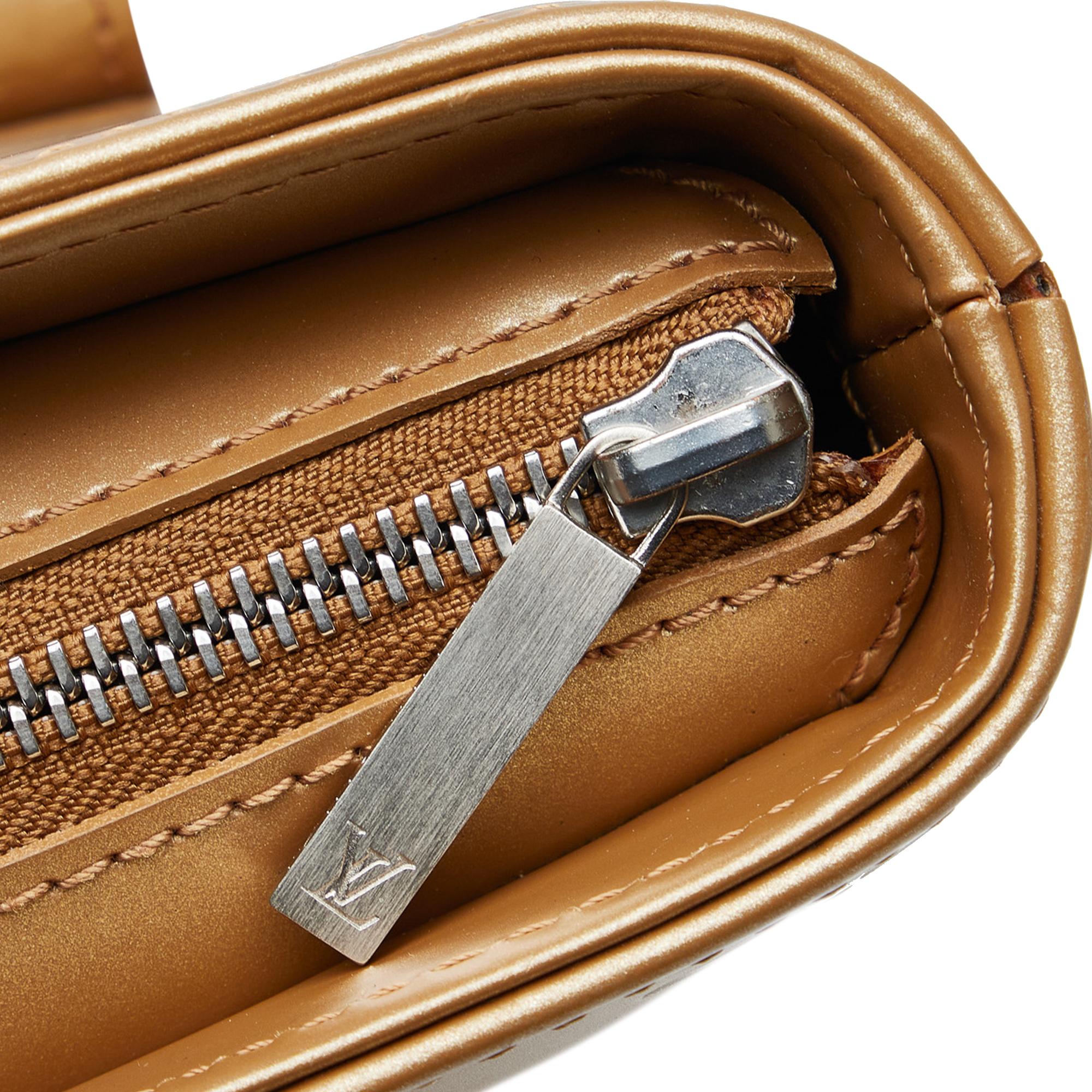 Louis Vuitton Monogram Mat Wilwood (SHG-1IVmq8)
