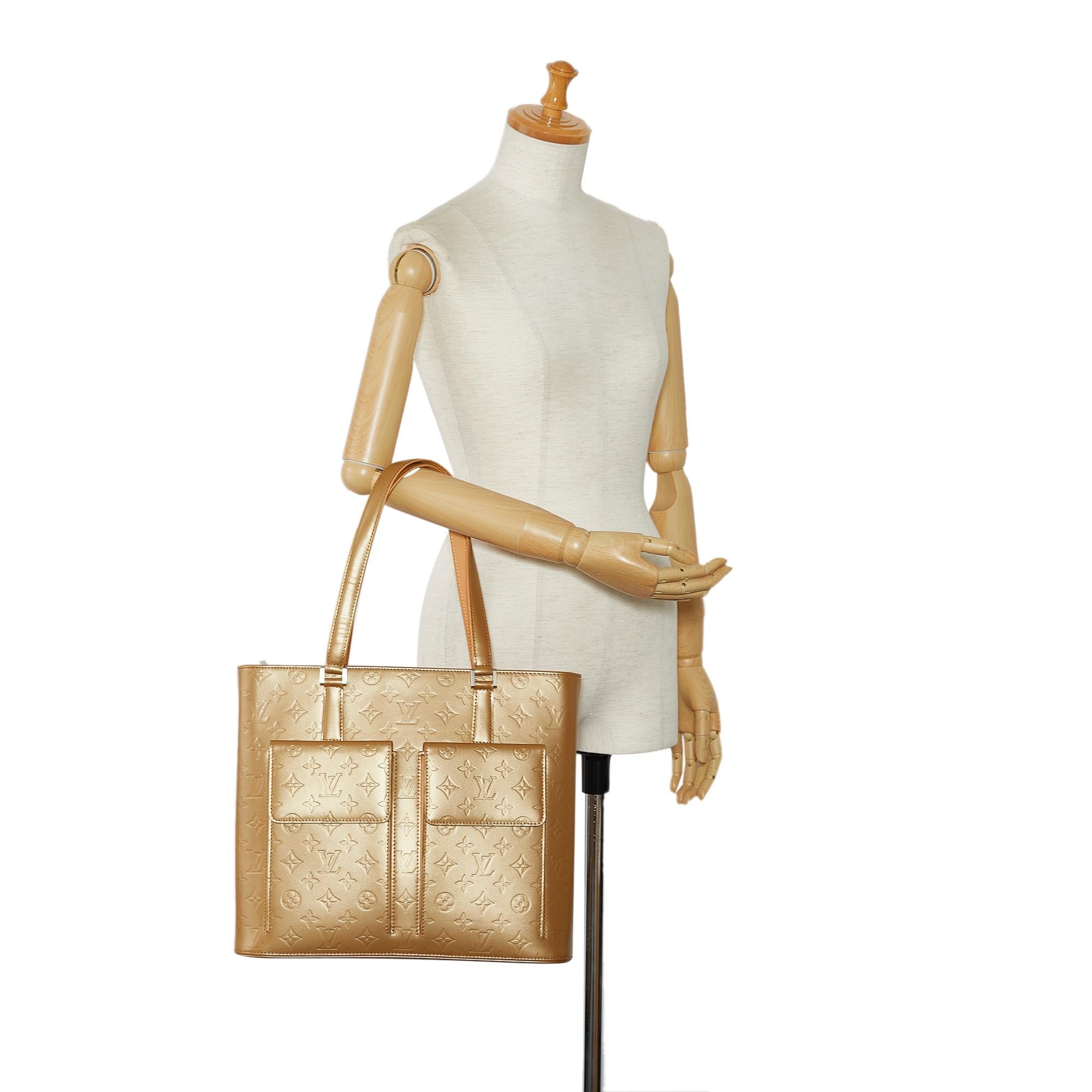 Louis Vuitton Monogram Mat Wilwood (SHG-Jf5VWv)