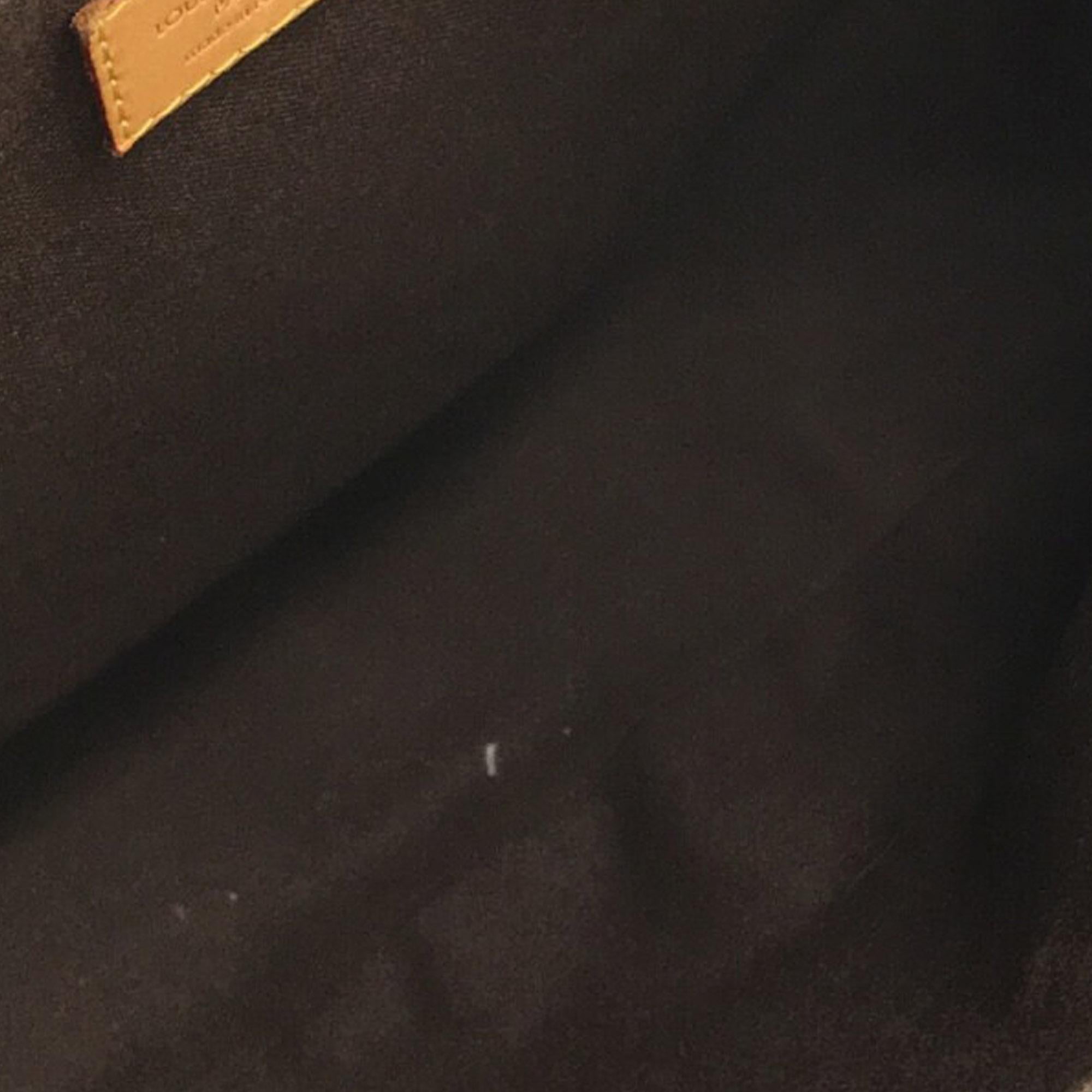 Louis Vuitton Monogram Menilmontant MM (SHG-EHgcVF)