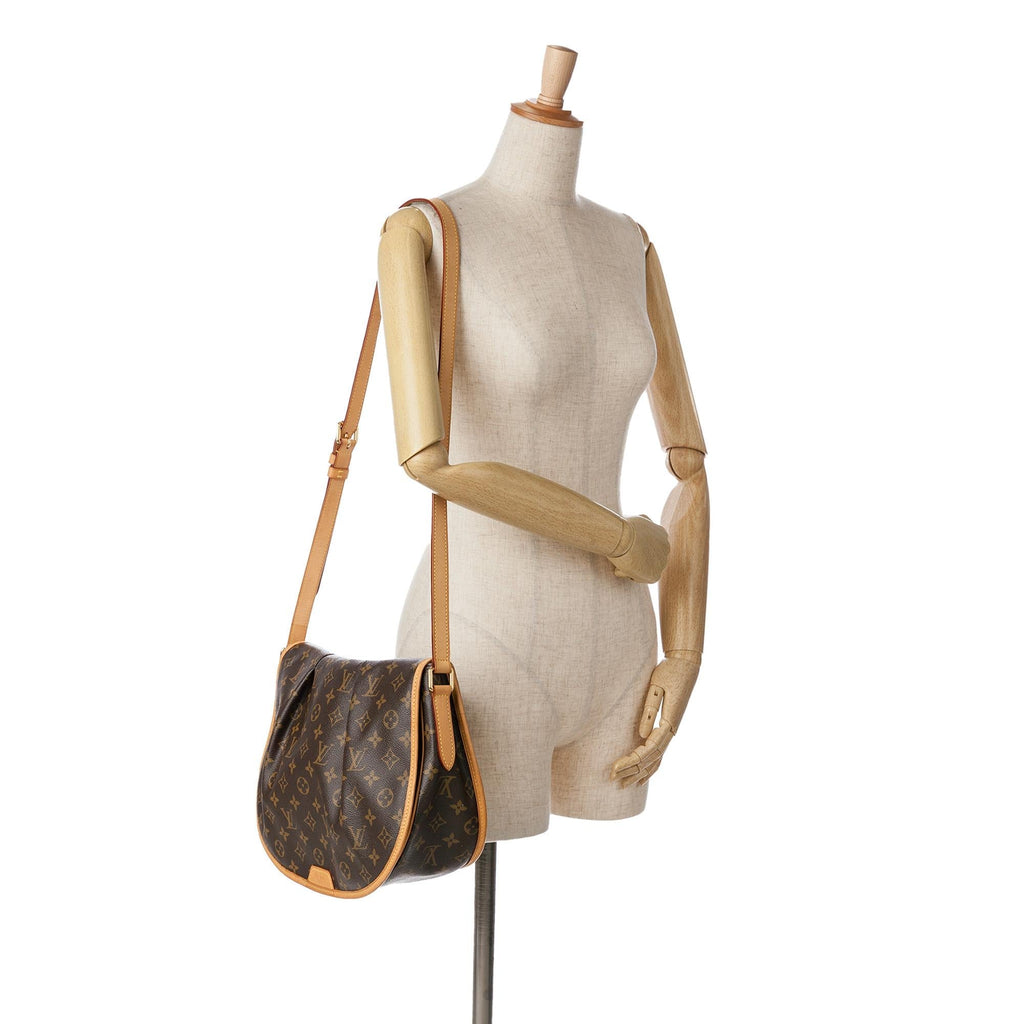 Louis Vuitton Monogram Menilmontant MM (SHG-lwdCyZ)