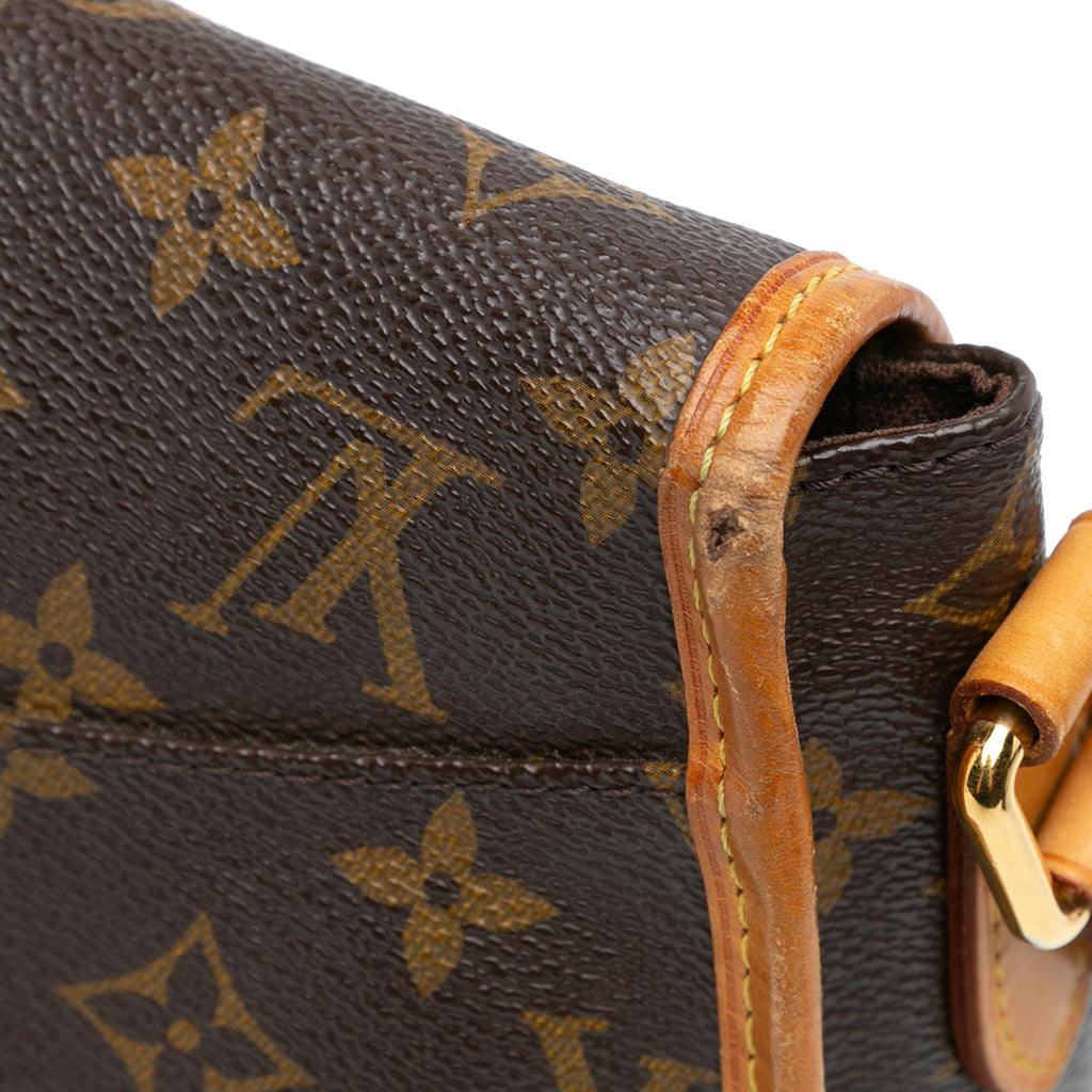 Louis Vuitton Monogram Menilmontant PM (SHG-WWdZvj)