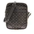 Louis Vuitton Monogram Mini Lin Danube (SHG-6hvEzA)