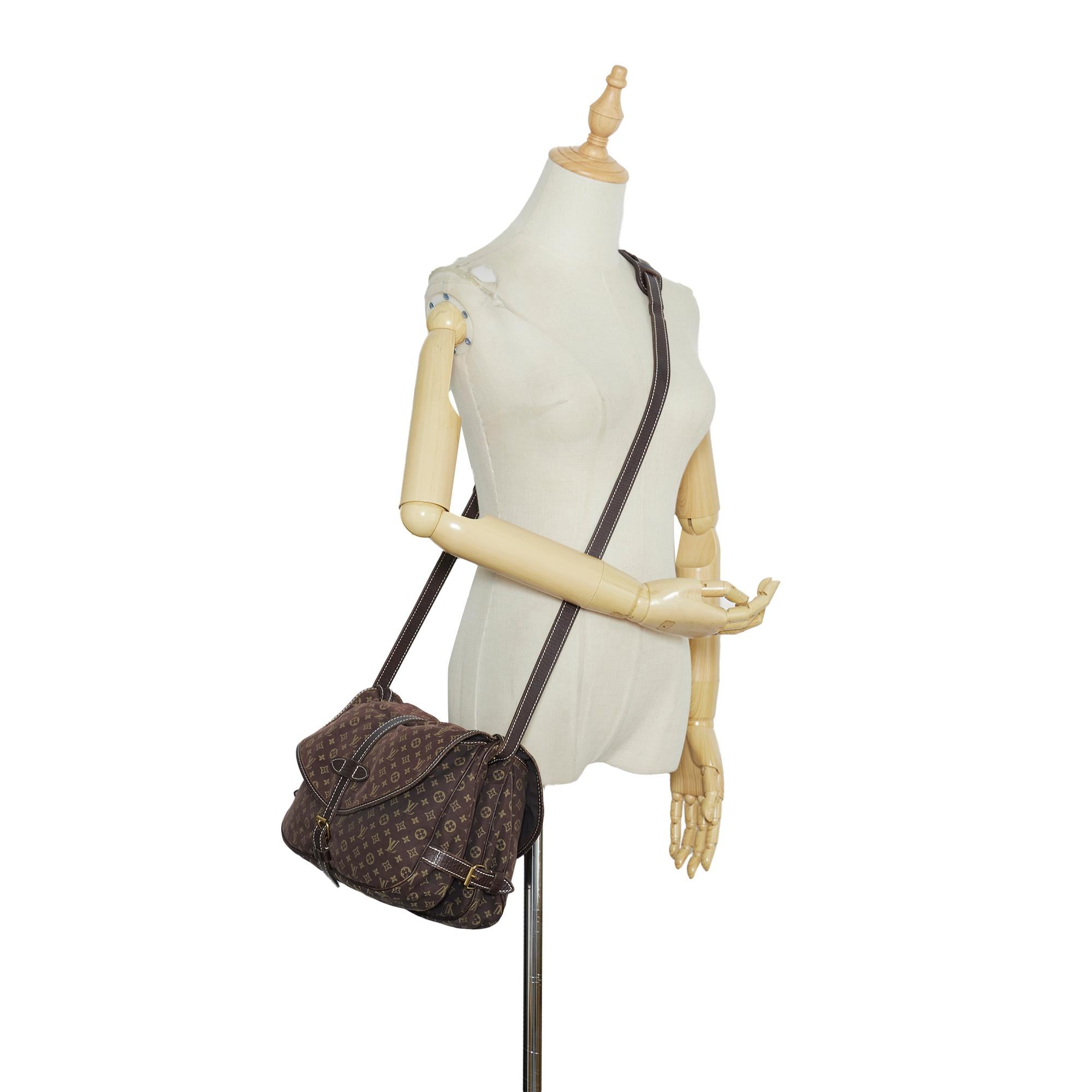 Louis Vuitton Monogram Mini Lin Saumur (SHG-WCcvvk)