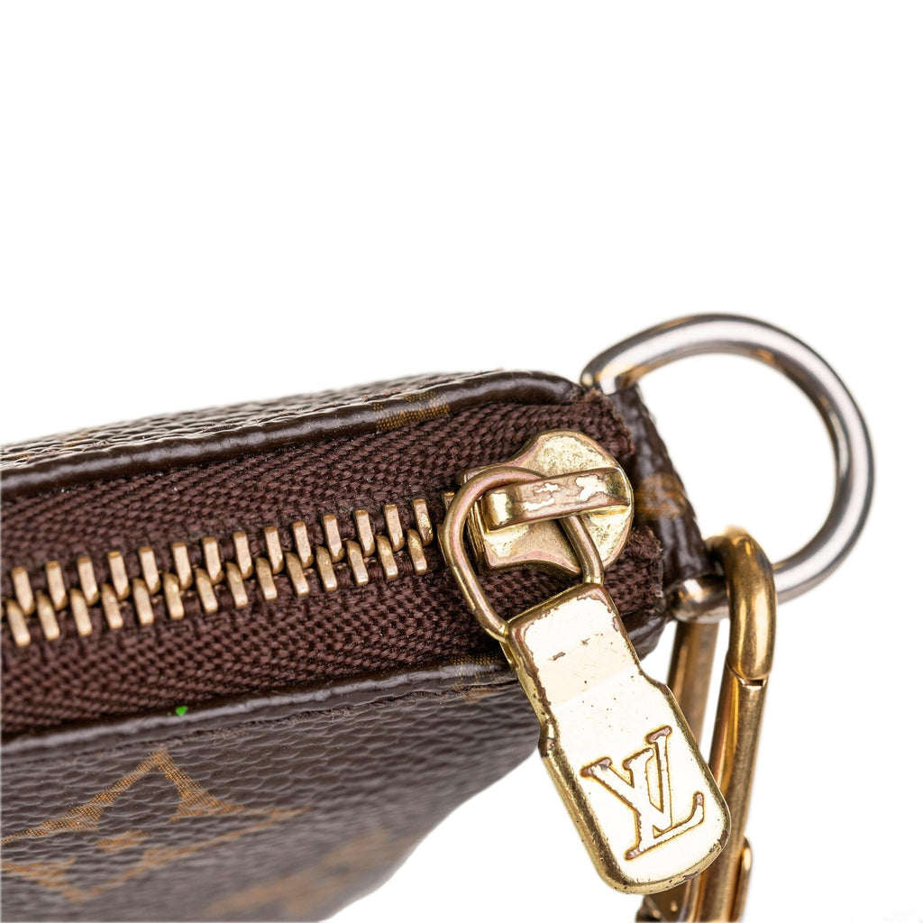Louis Vuitton Monogram Mini Pochette Accessoires (SHG-36539)