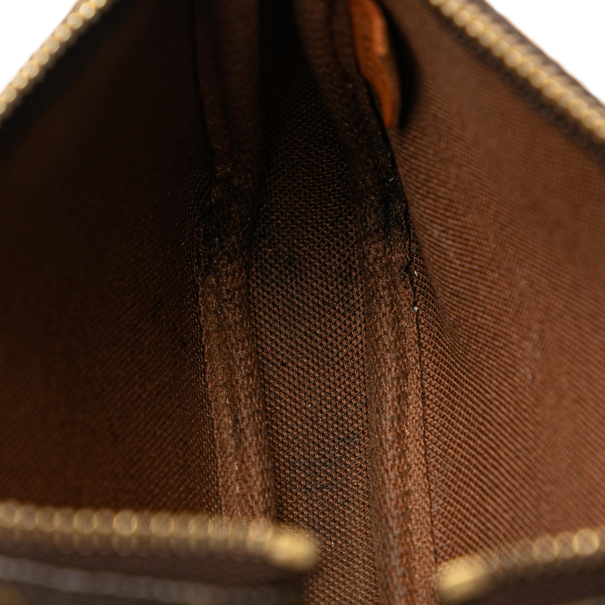 Louis Vuitton Monogram Mini Pochette Accessoires (SHG-dPugrV)