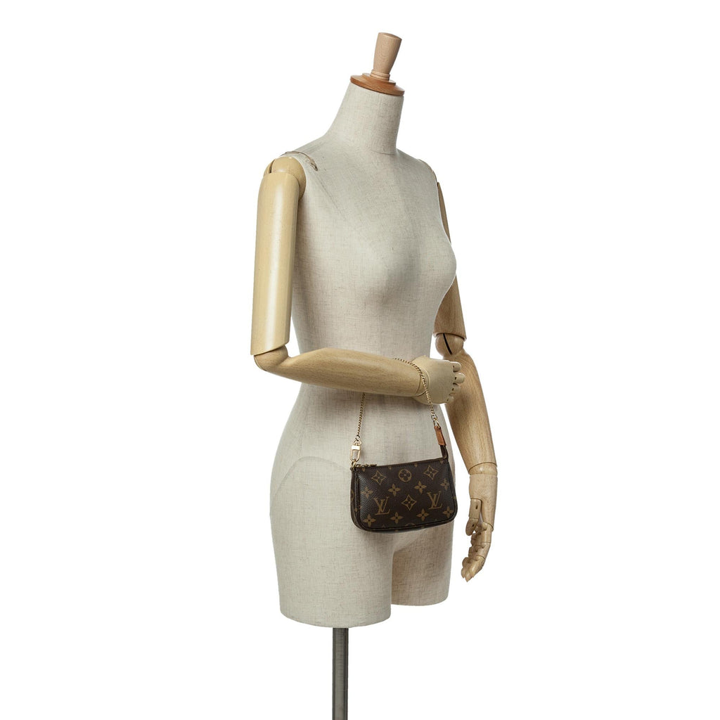 Louis Vuitton Monogram Mini Pochette Accessoires