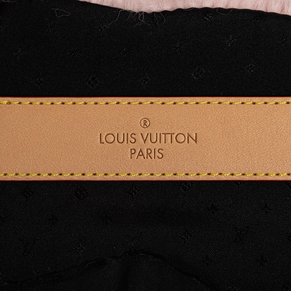 Louis Vuitton Monogram Mink Eye Mask (SHG-4ILnTr)