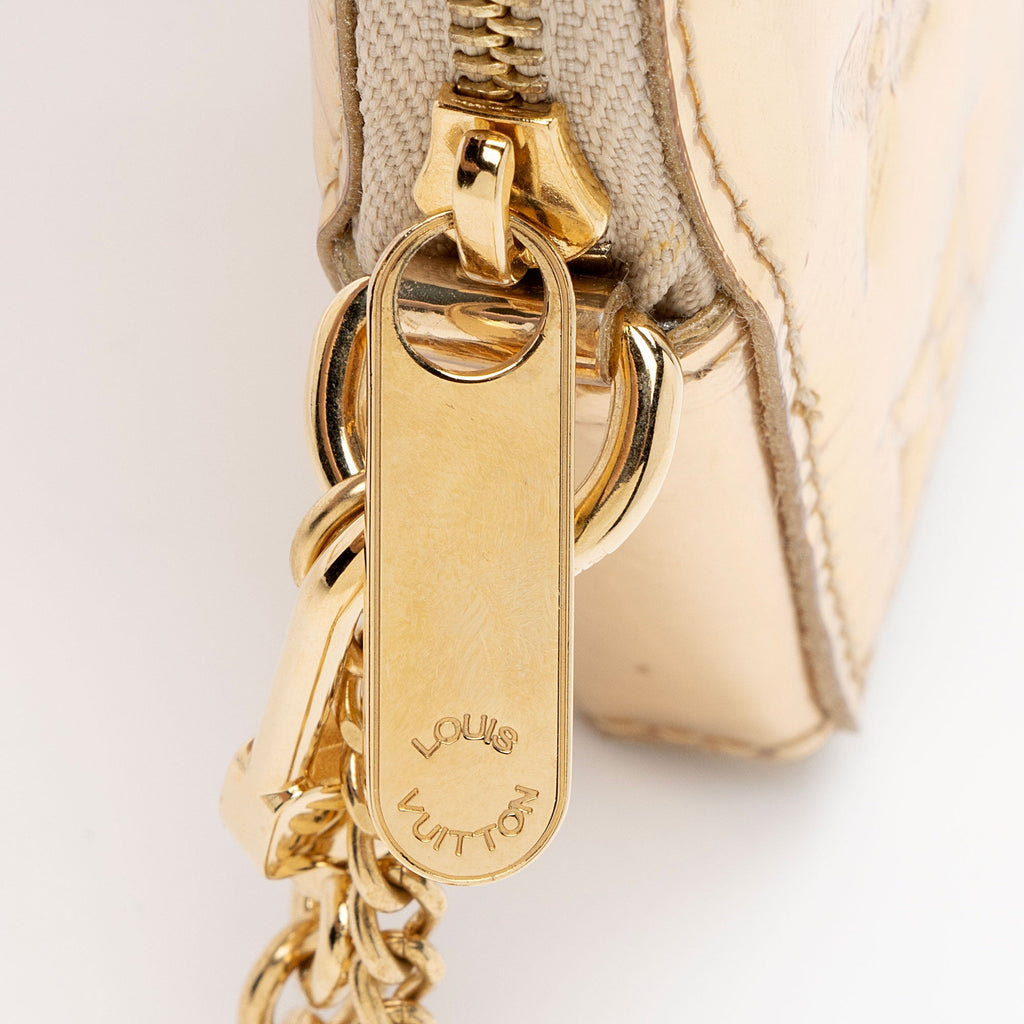 Louis Vuitton Monogram Miroir Heart Coin Purse (SHF-mfYqOn)