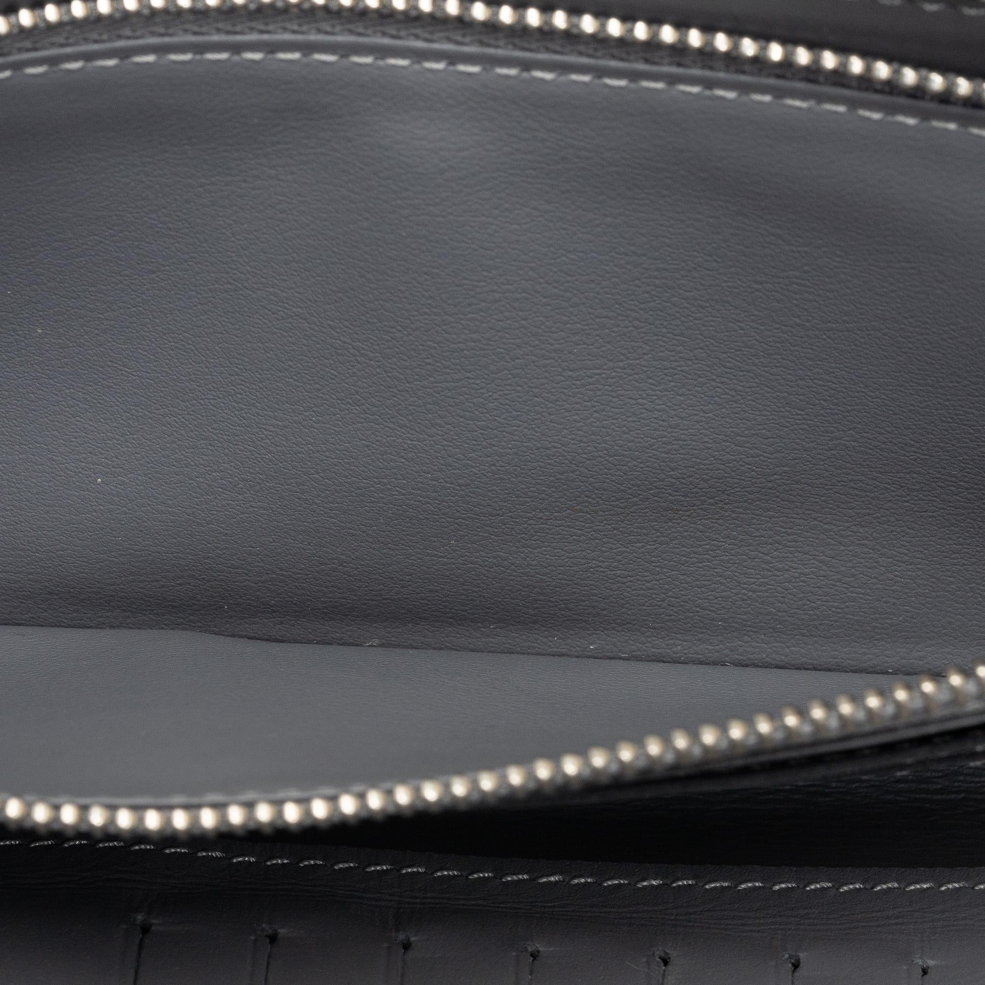 Louis Vuitton Monogram Mirror Vertical Zippy (SHG-oAZ7Qw)