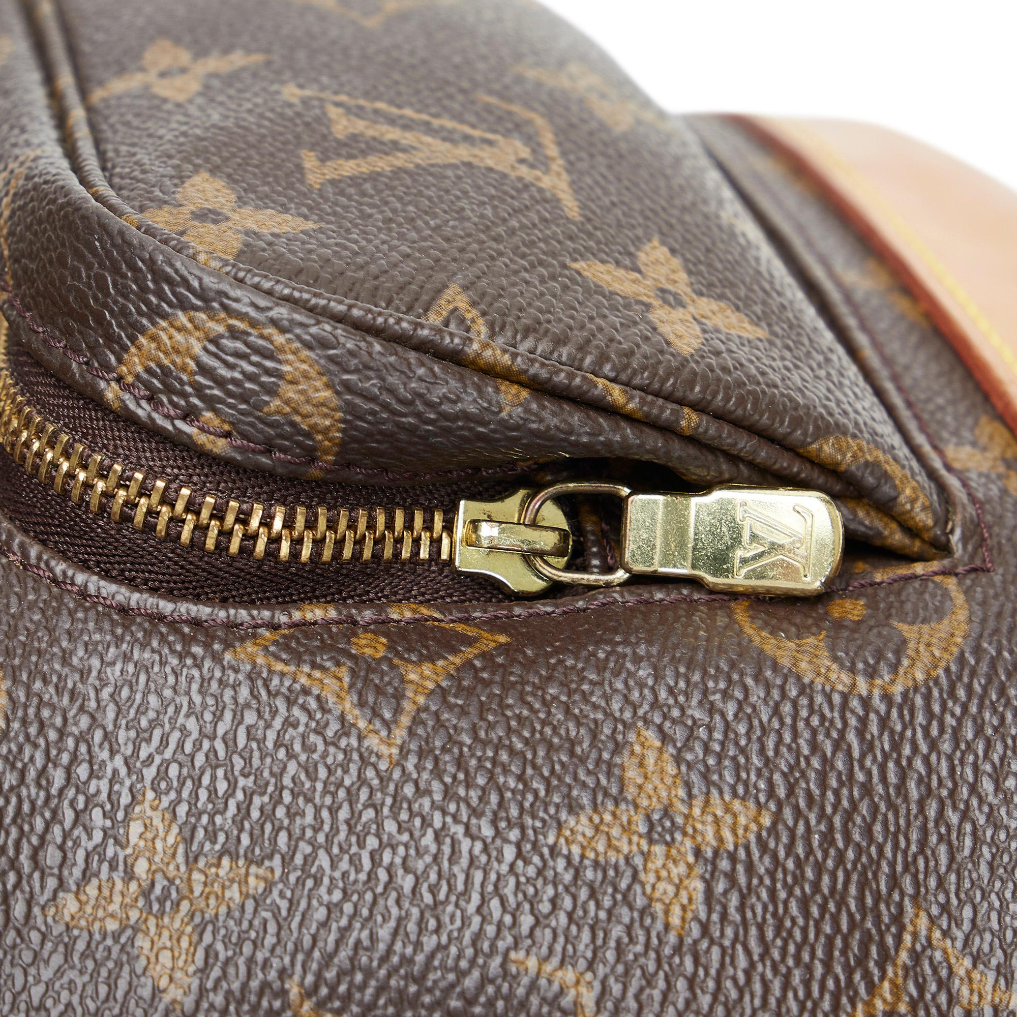 Louis Vuitton Monogram Montsouris MM (SHG-mtMtNz)