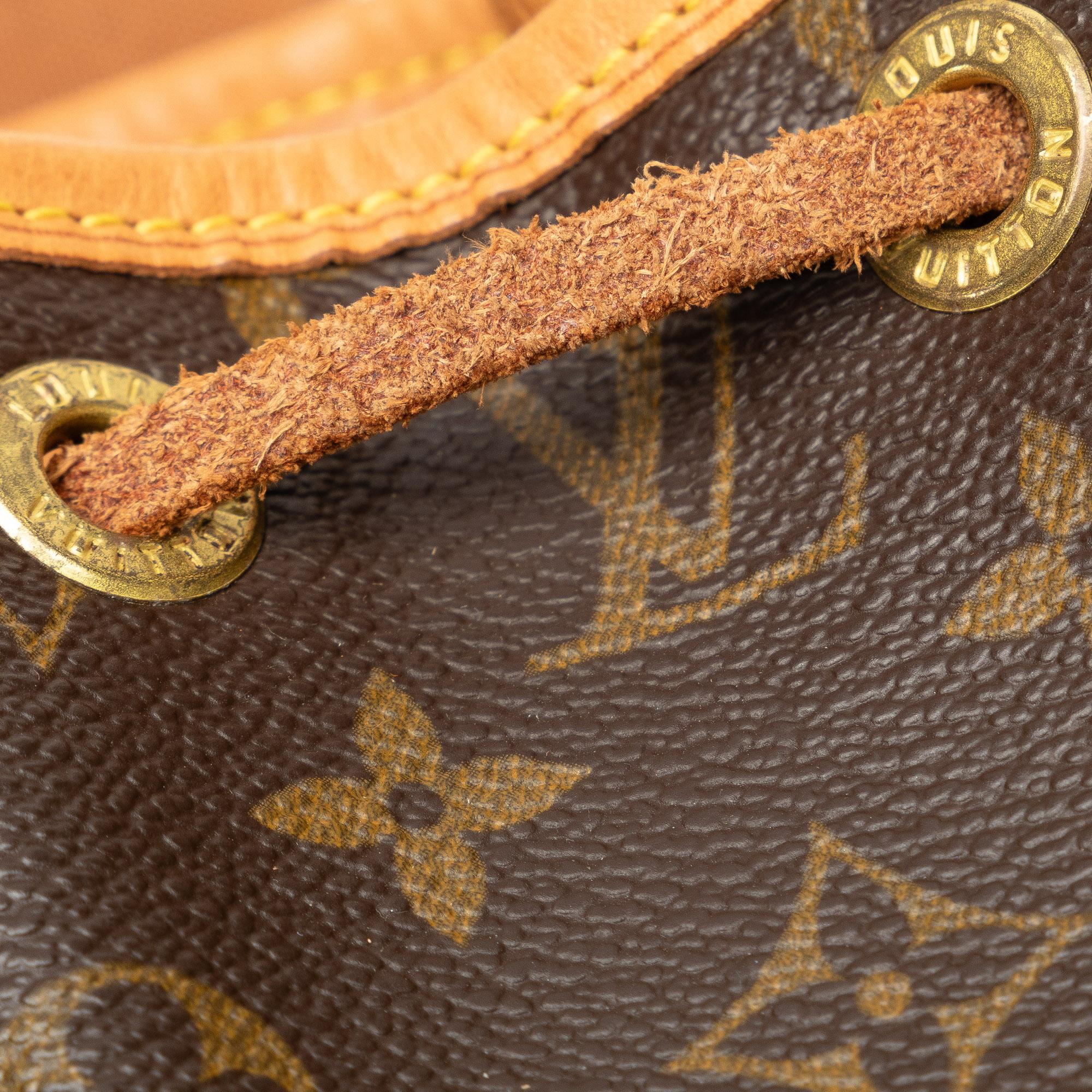 Louis Vuitton Monogram Montsouris MM (SHG-kGfpcL)