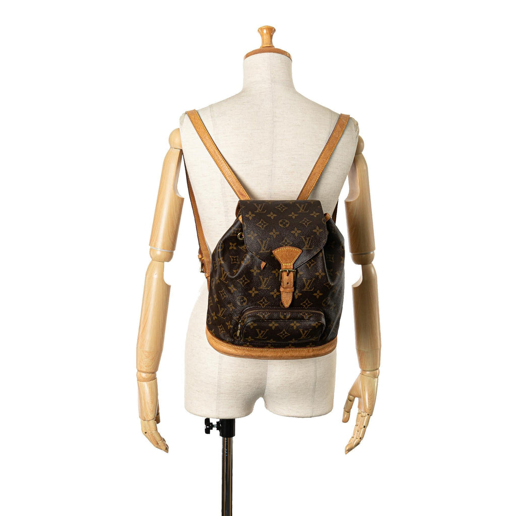 Louis Vuitton Monogram Montsouris MM (SHG-mFgrHu)