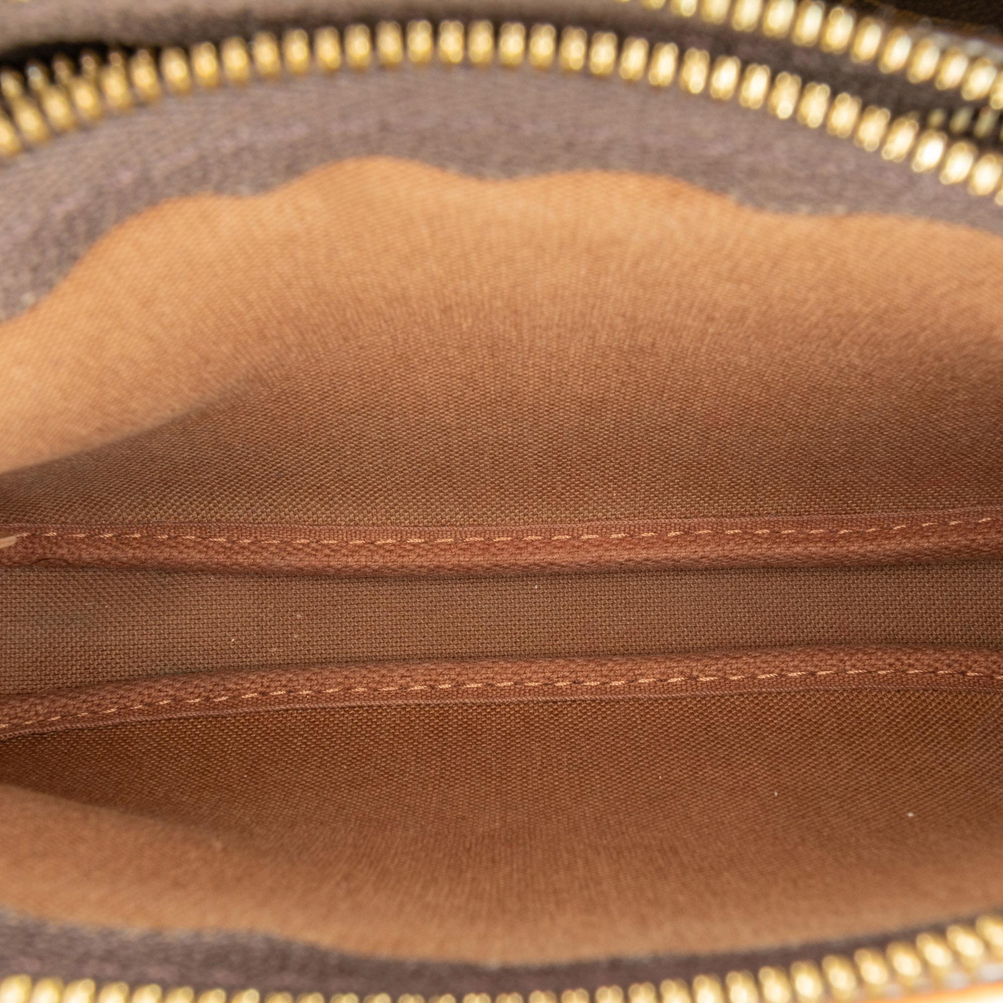 Louis Vuitton Monogram Multi Pochette Accessoires (SHG-NgMR8A)