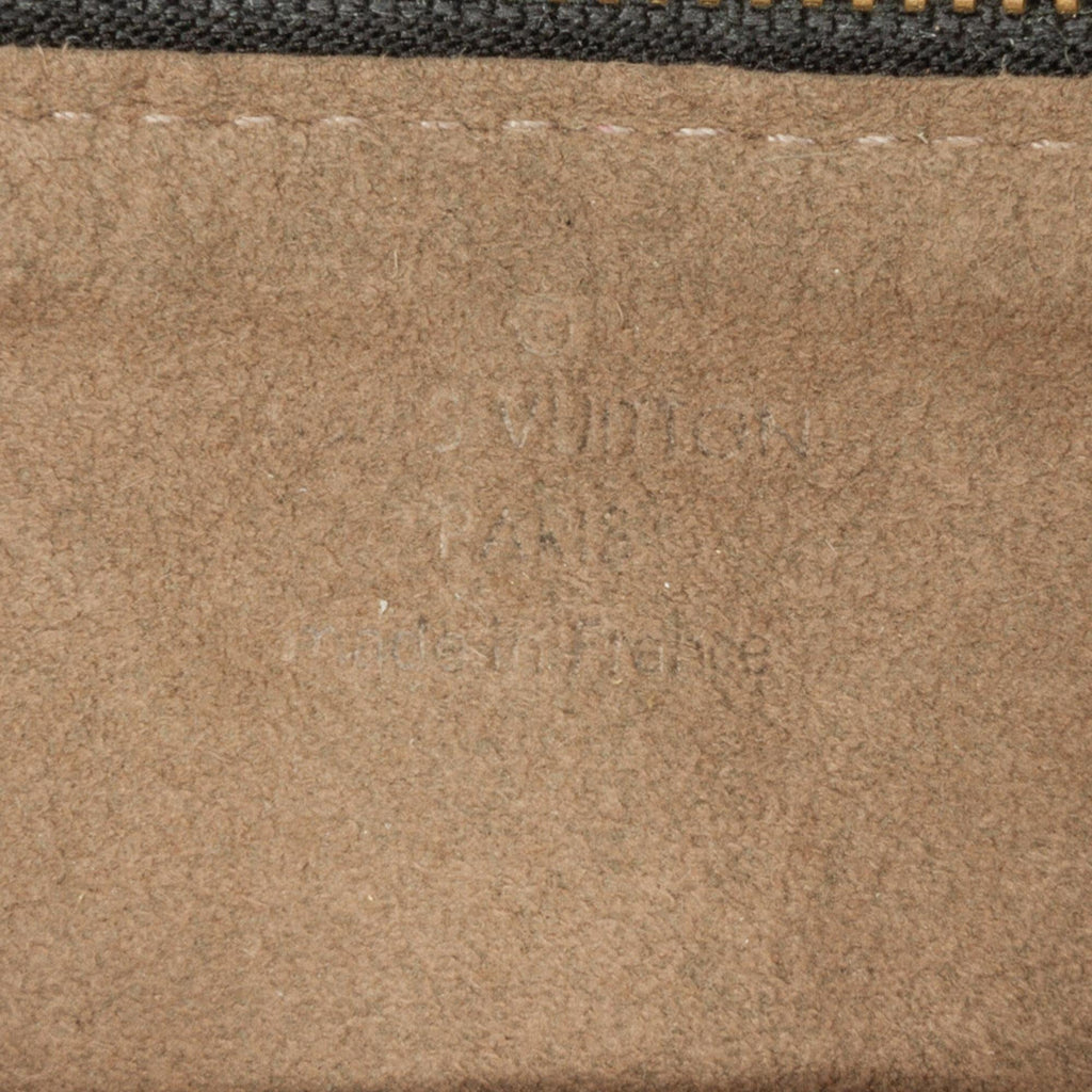 Louis Vuitton Monogram Multicolore Pochette Plate MM (SHG-PC5aJr)
