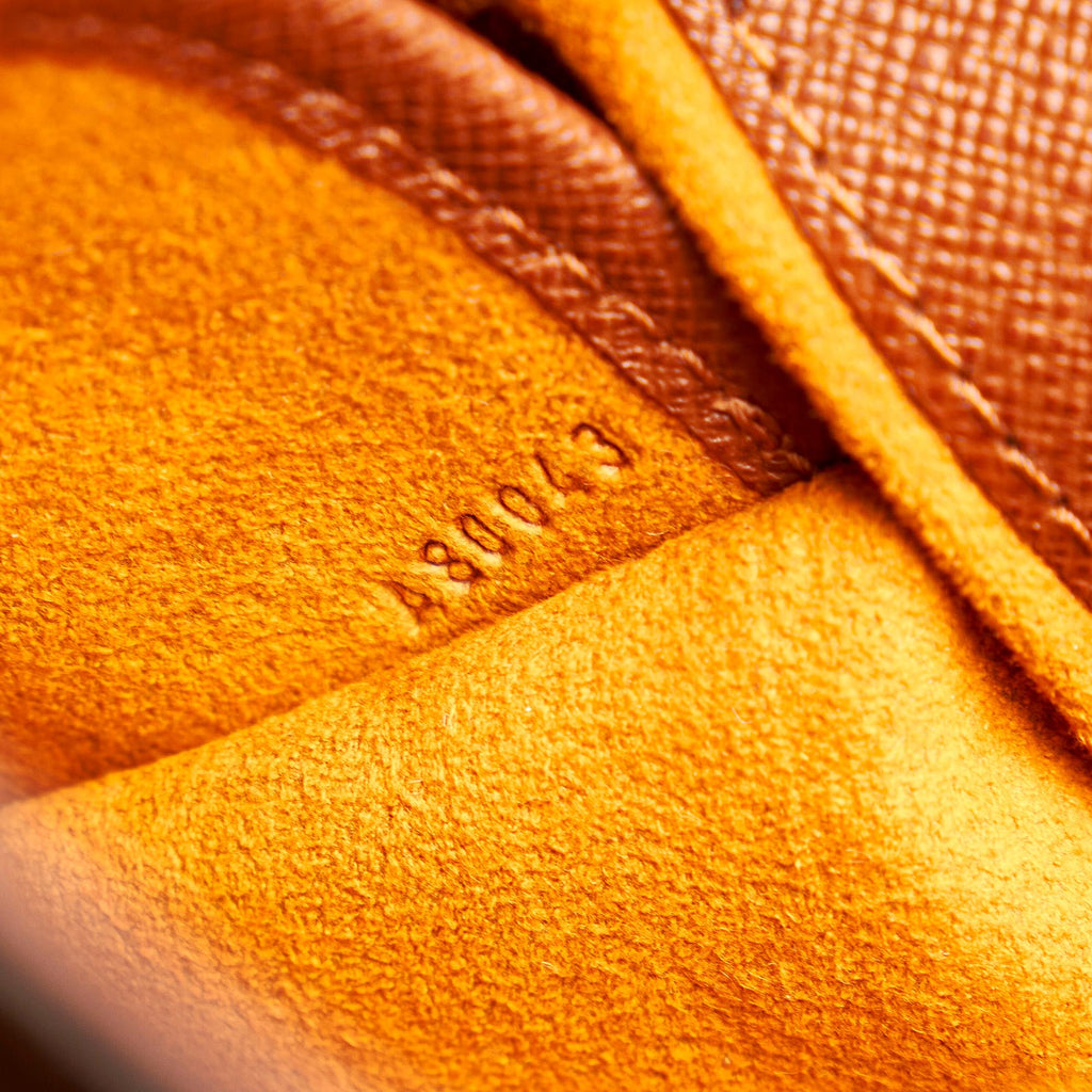 Louis Vuitton Monogram Musette Salsa Long Strap (SHG-OyGoJo)