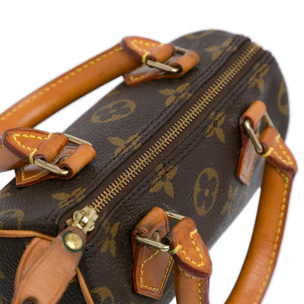 Louis Vuitton Monogram Nano Speedy Bandouliere (SHG-4W8Een)