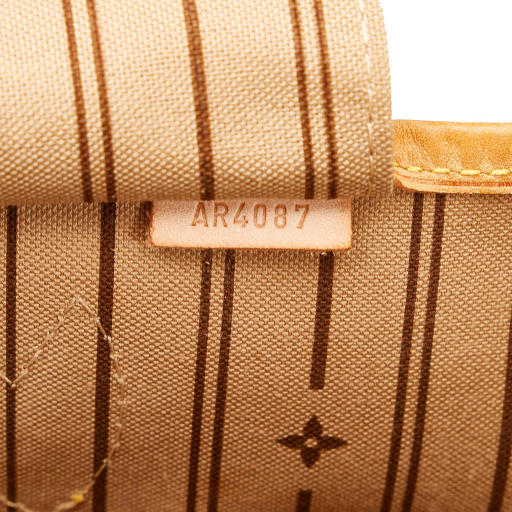 Louis Vuitton Monogram Neverfull MM (SHG-5M2HRY)
