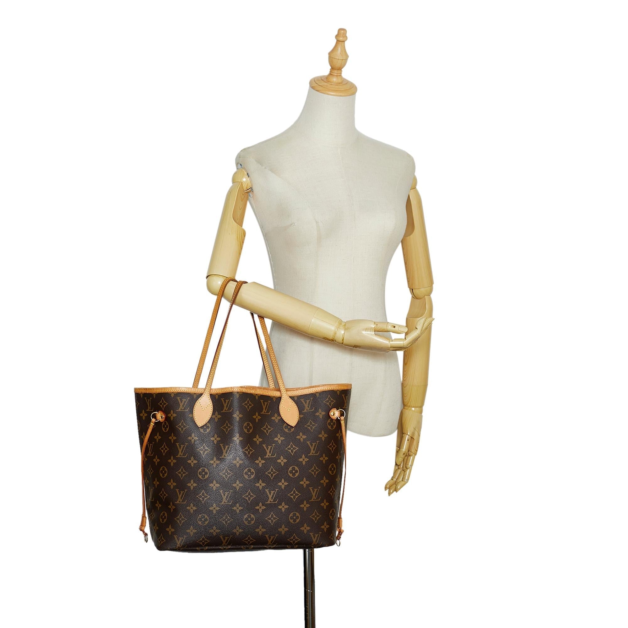 Louis Vuitton Monogram Neverfull MM (SHG-SDOSUl)