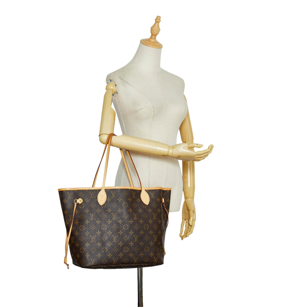 Louis Vuitton Monogram Neverfull MM (SHG-eshvfg)