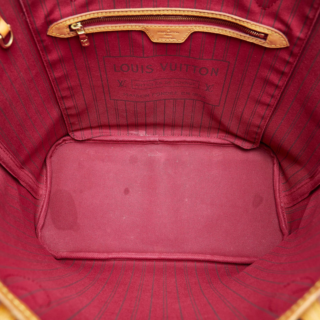 Louis Vuitton Monogram Neverfull MM (SHG-vhmfh9)