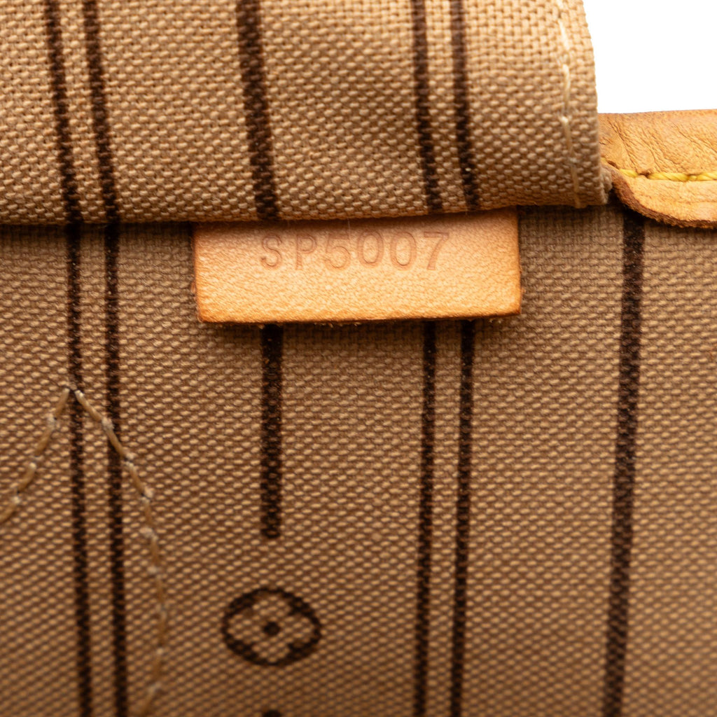 Louis Vuitton Monogram Neverfull MM (SHG-uFfVBV)
