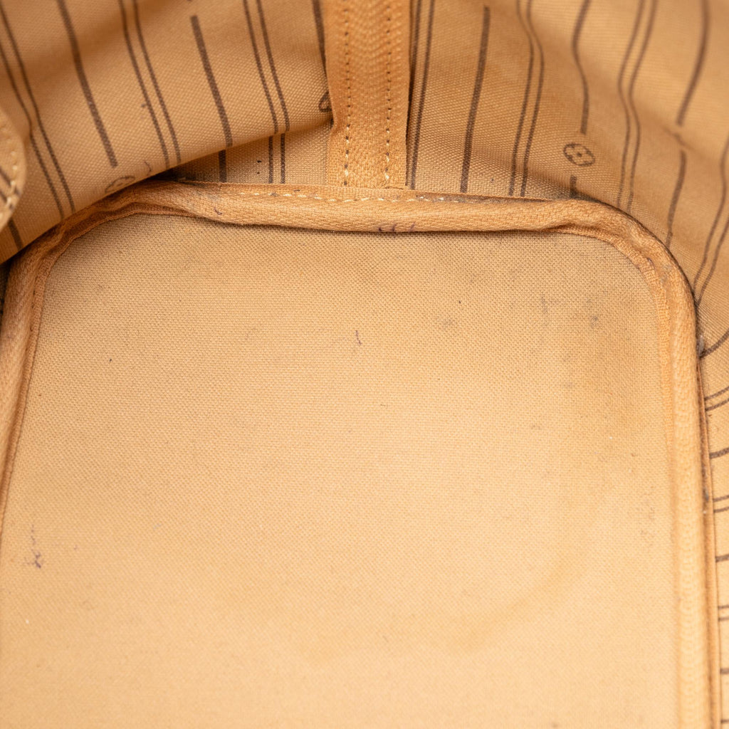 Louis Vuitton Monogram Neverfull MM (SHG-uFfVBV)