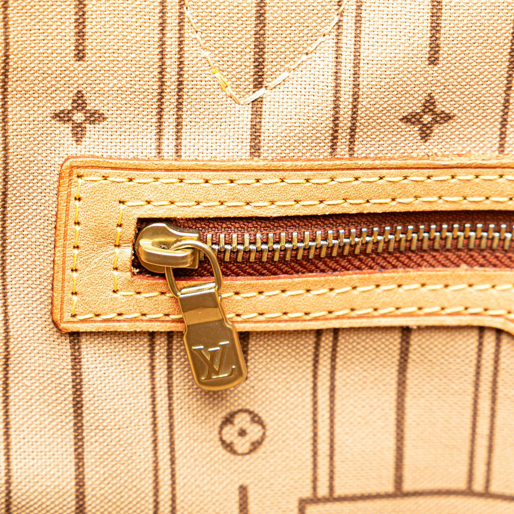 Louis Vuitton Monogram Neverfull MM (SHG-29MegB)