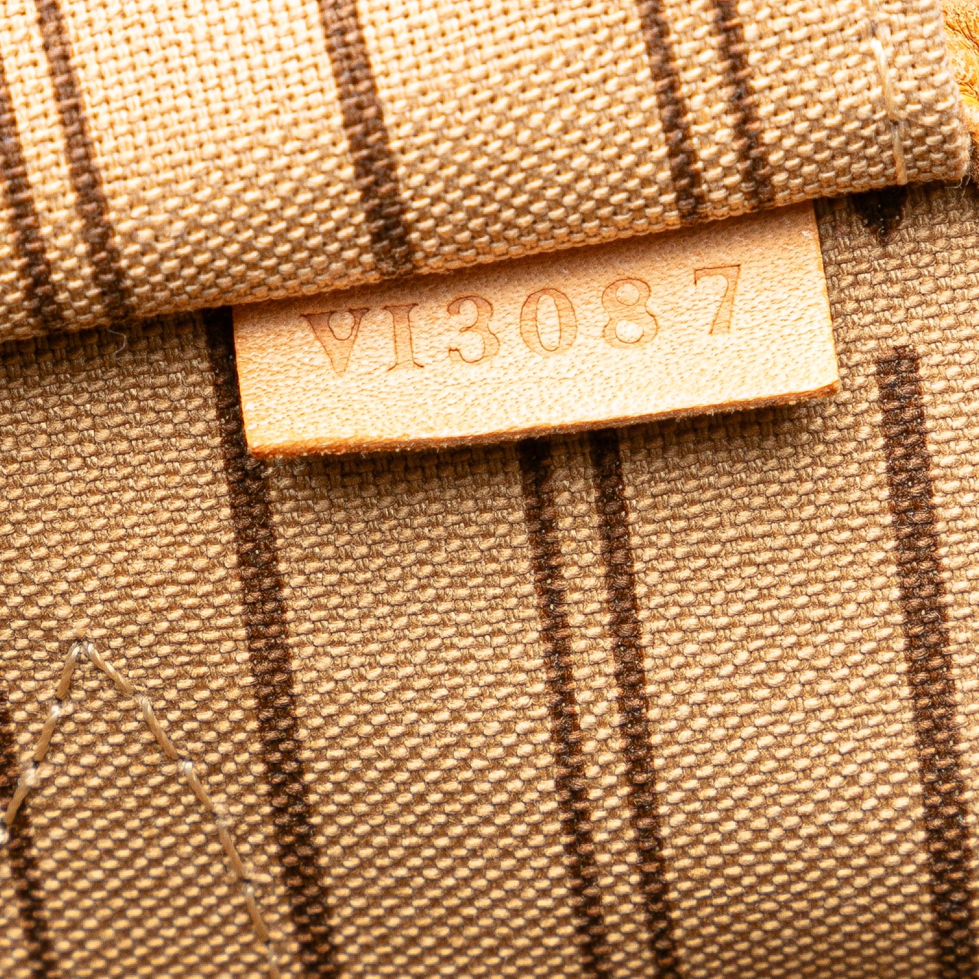 Louis Vuitton Monogram Neverfull MM (SHG-ea3WBR)