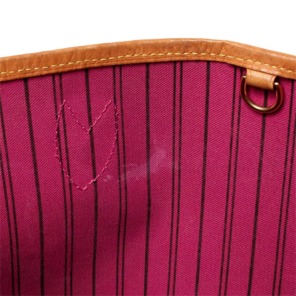 Louis Vuitton Monogram Neverfull PM (SHG-EWmTo5)