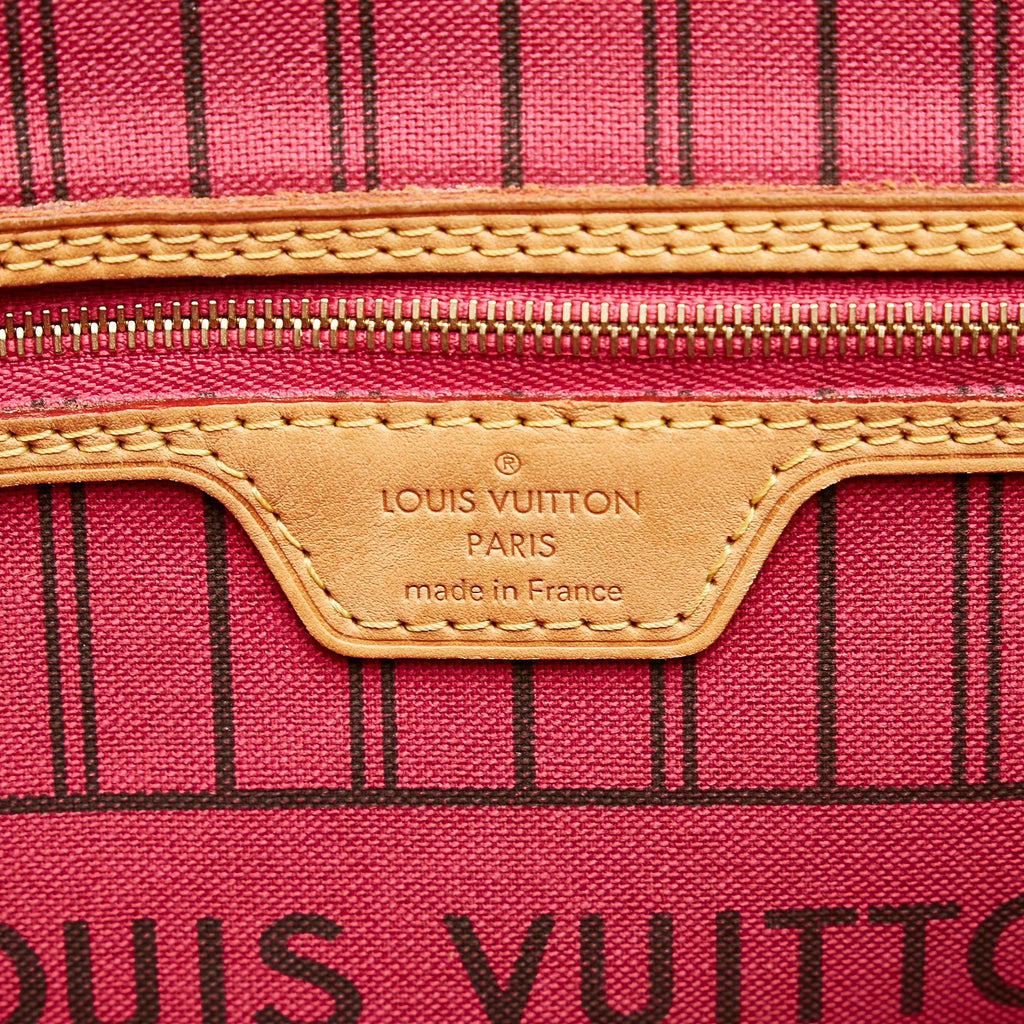 Louis Vuitton Monogram Neverfull PM (SHG-UMvGku)
