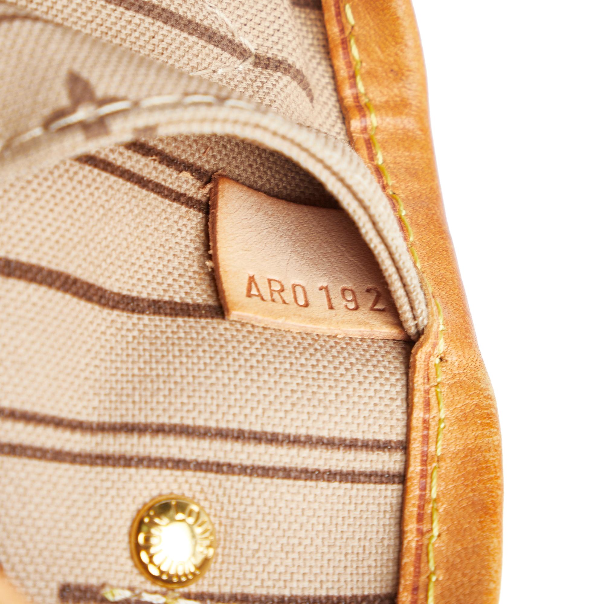 Louis Vuitton Monogram Neverfull PM (SHG-bHoQuY)