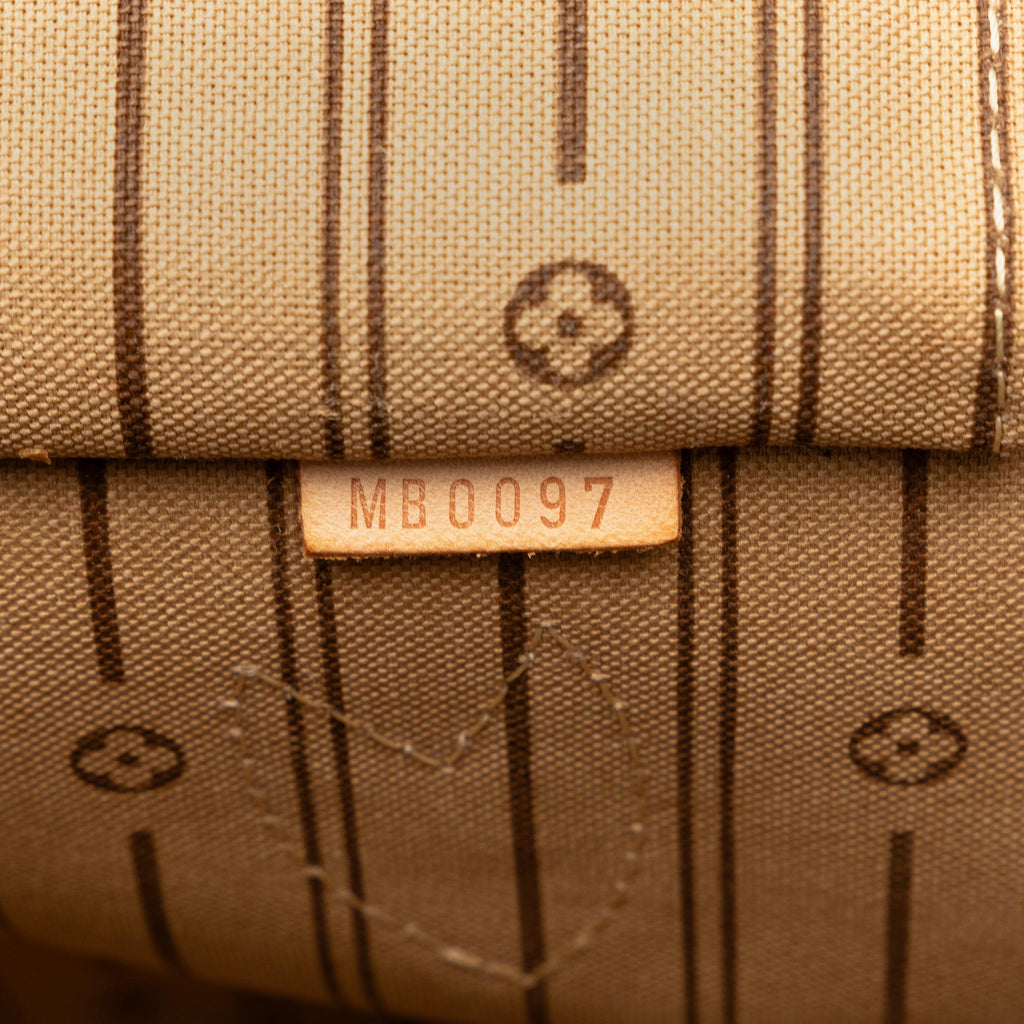 Louis Vuitton Monogram Neverfull PM (SHG-Ekmnaa)